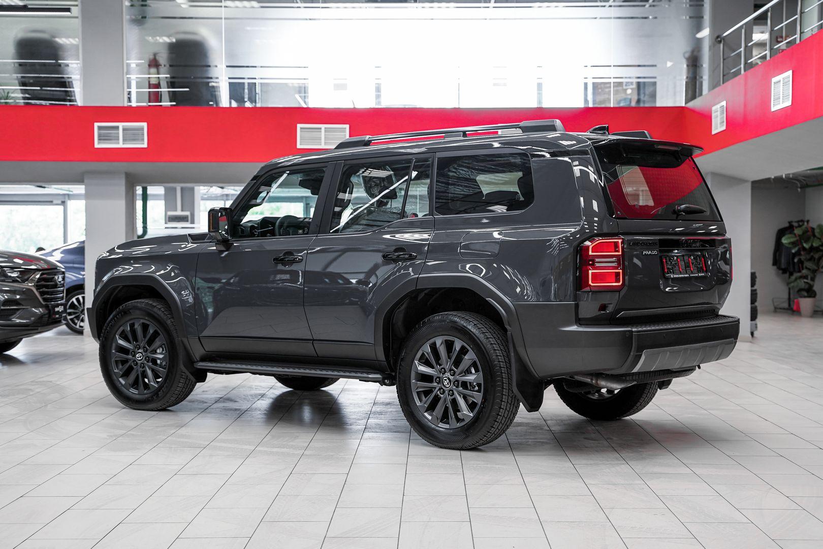 Toyota Land Cruiser Prado 2025, серый, ДЦ Орехово