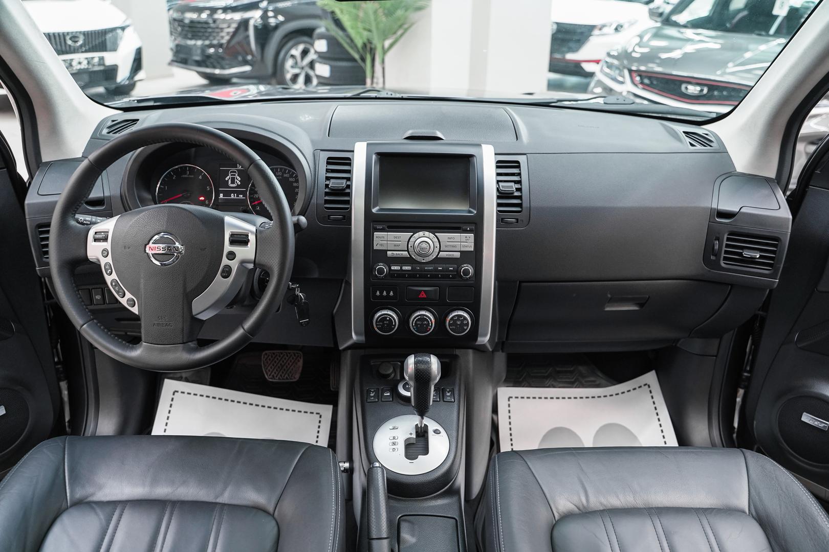 Nissan X-Trail 2011, серый, ДЦ Орехово