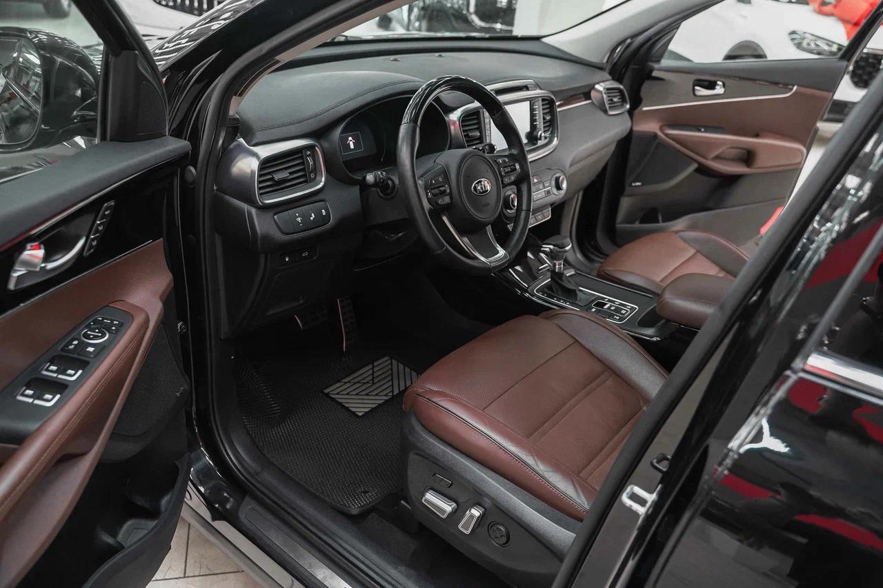 Kia Sorento 2016, черный, ДЦ Орехово