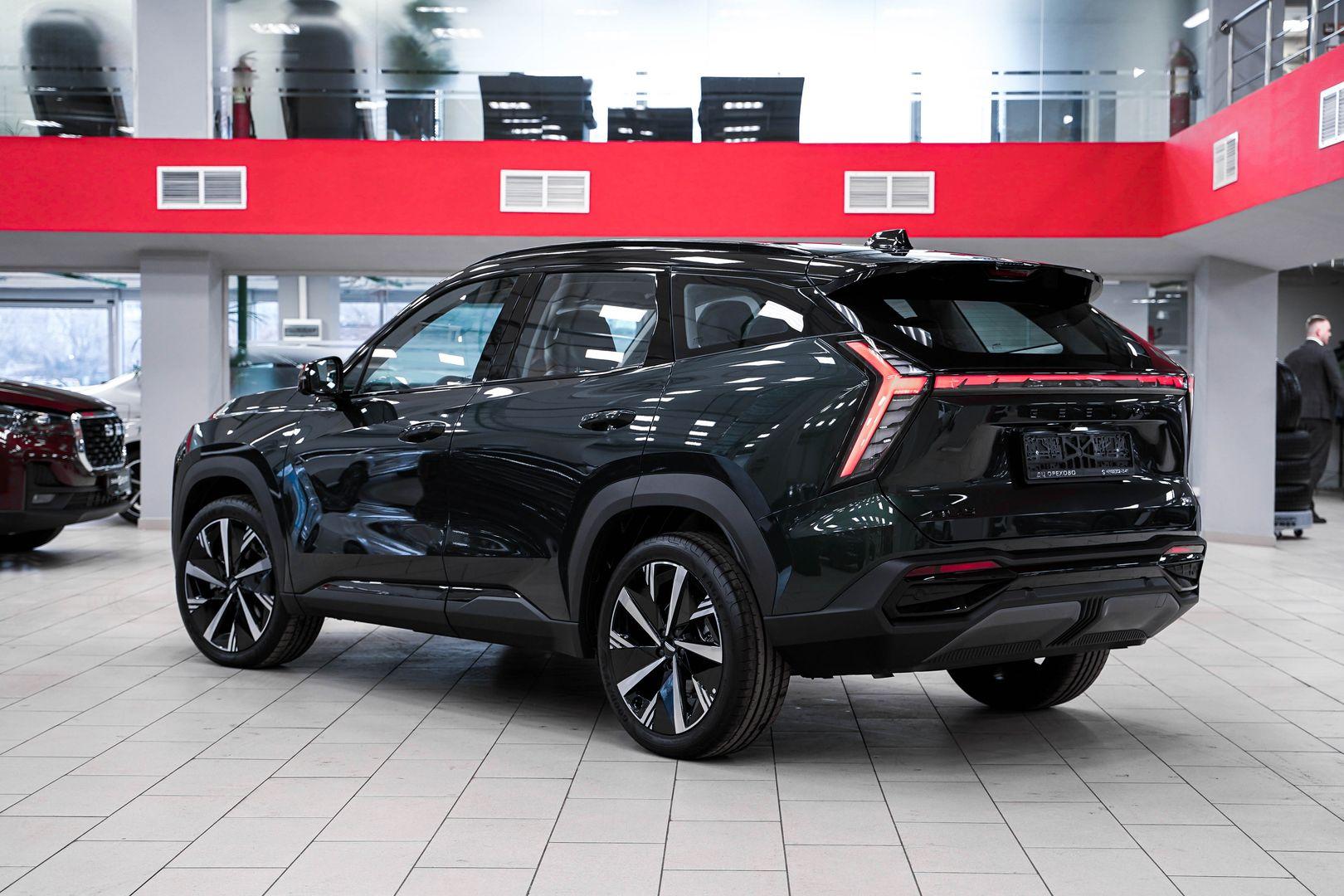 Geely Atlas 2024, зеленый, ДЦ Орехово
