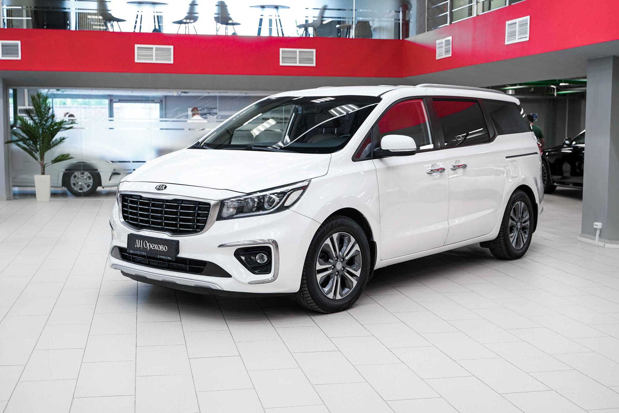 Kia Carnival 2019, белый, ДЦ Орехово