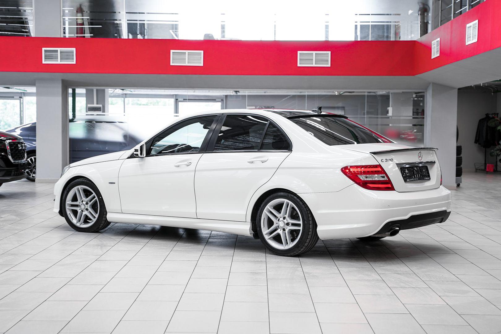 Mercedes-Benz C-Класс 2012, белый, ДЦ Орехово