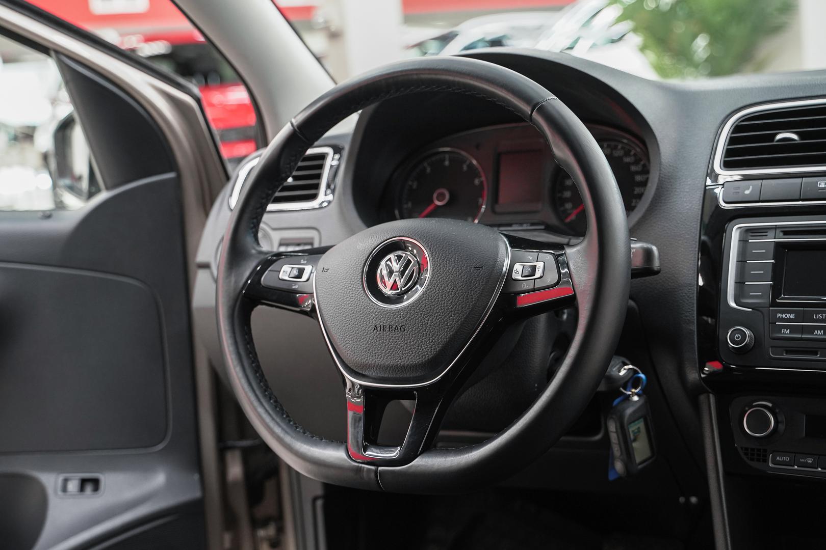 Volkswagen Polo 2017, бежевый, ДЦ Орехово