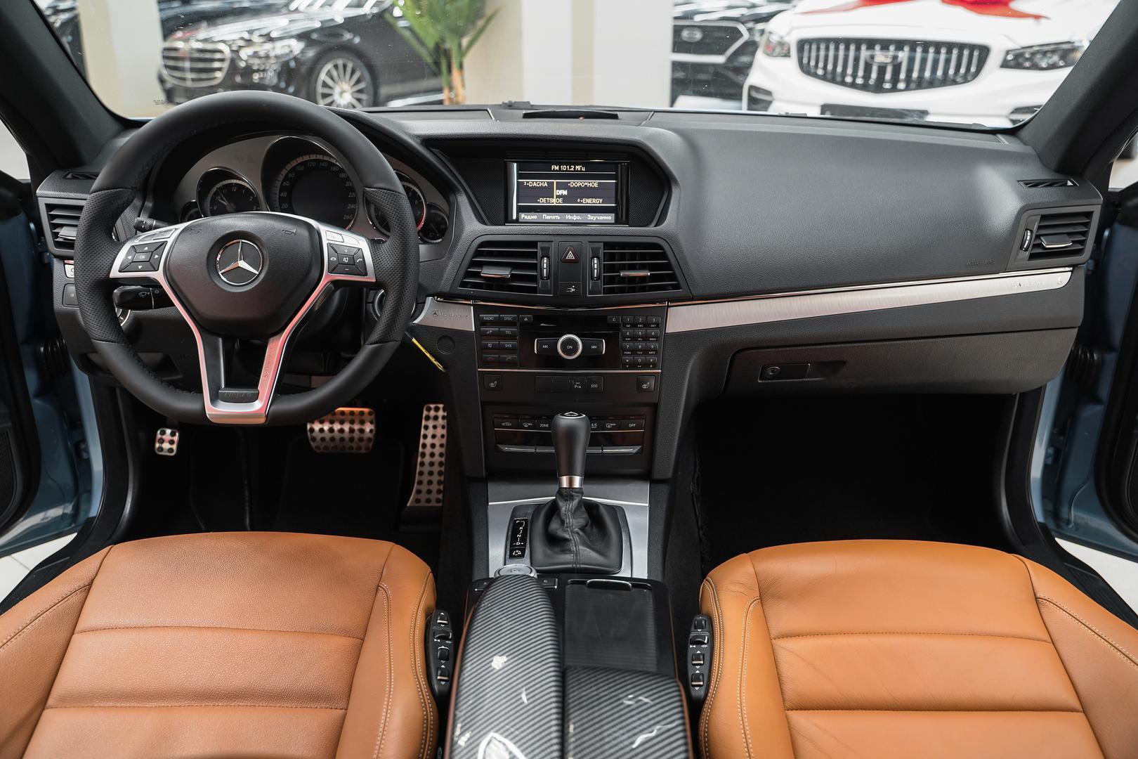 Mercedes-Benz E-Класс 2012, голубой, ДЦ Орехово