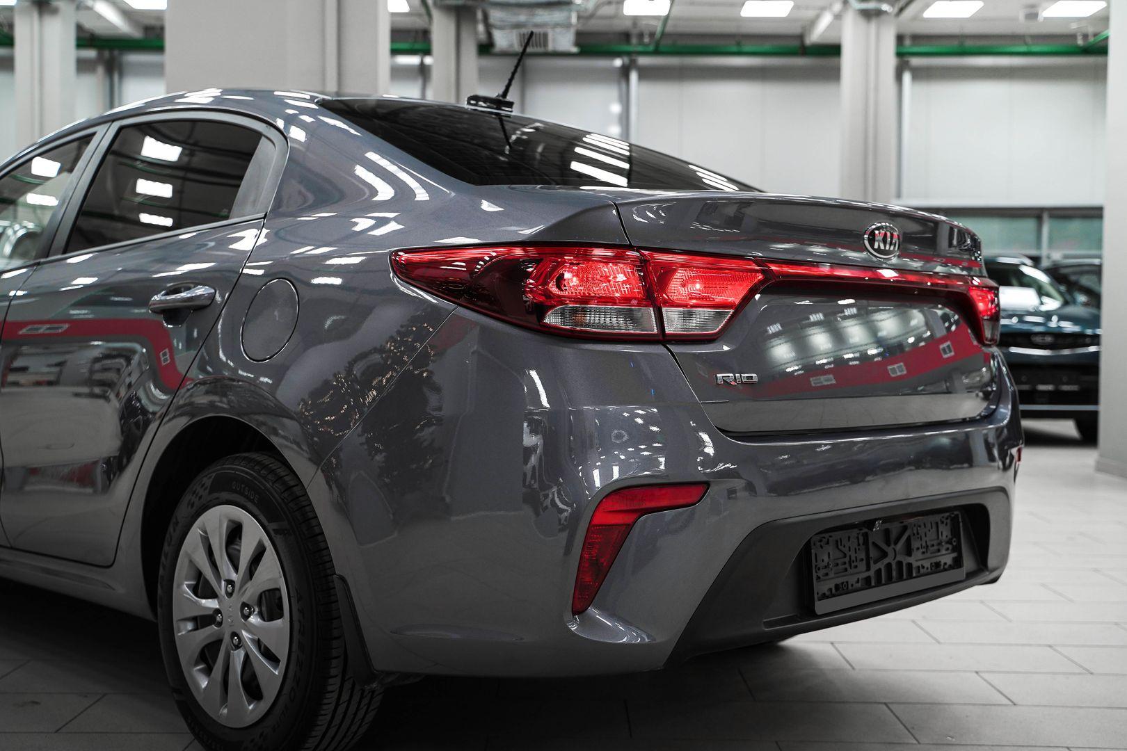 Kia Rio 2018, серый, ДЦ Орехово