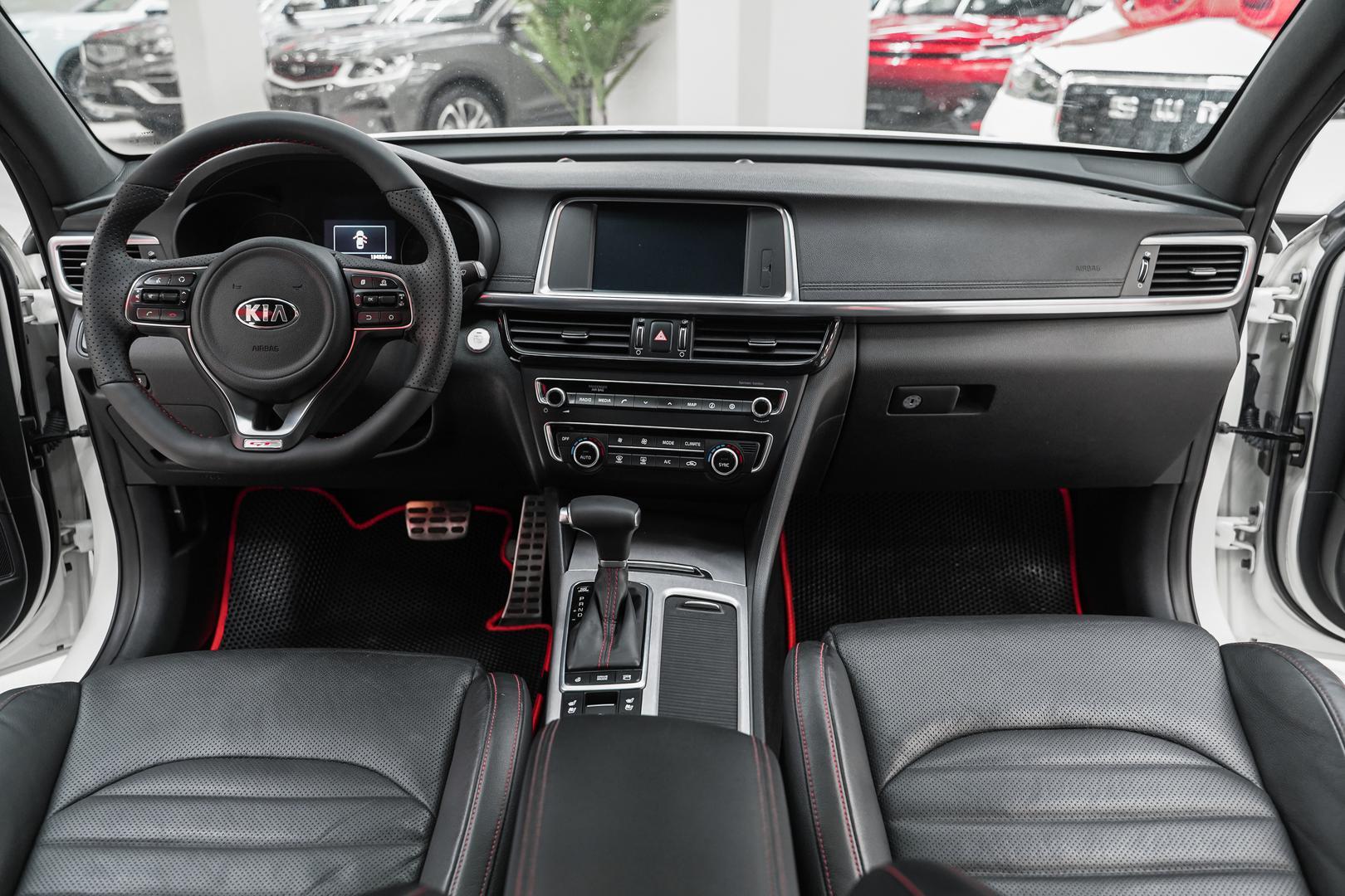 Kia Optima 2017, белый, ДЦ Орехово