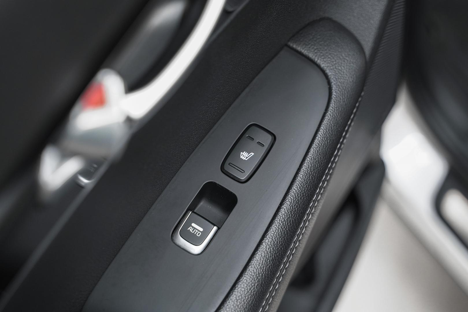 Kia Sorento 2016, серебряный, ДЦ Орехово