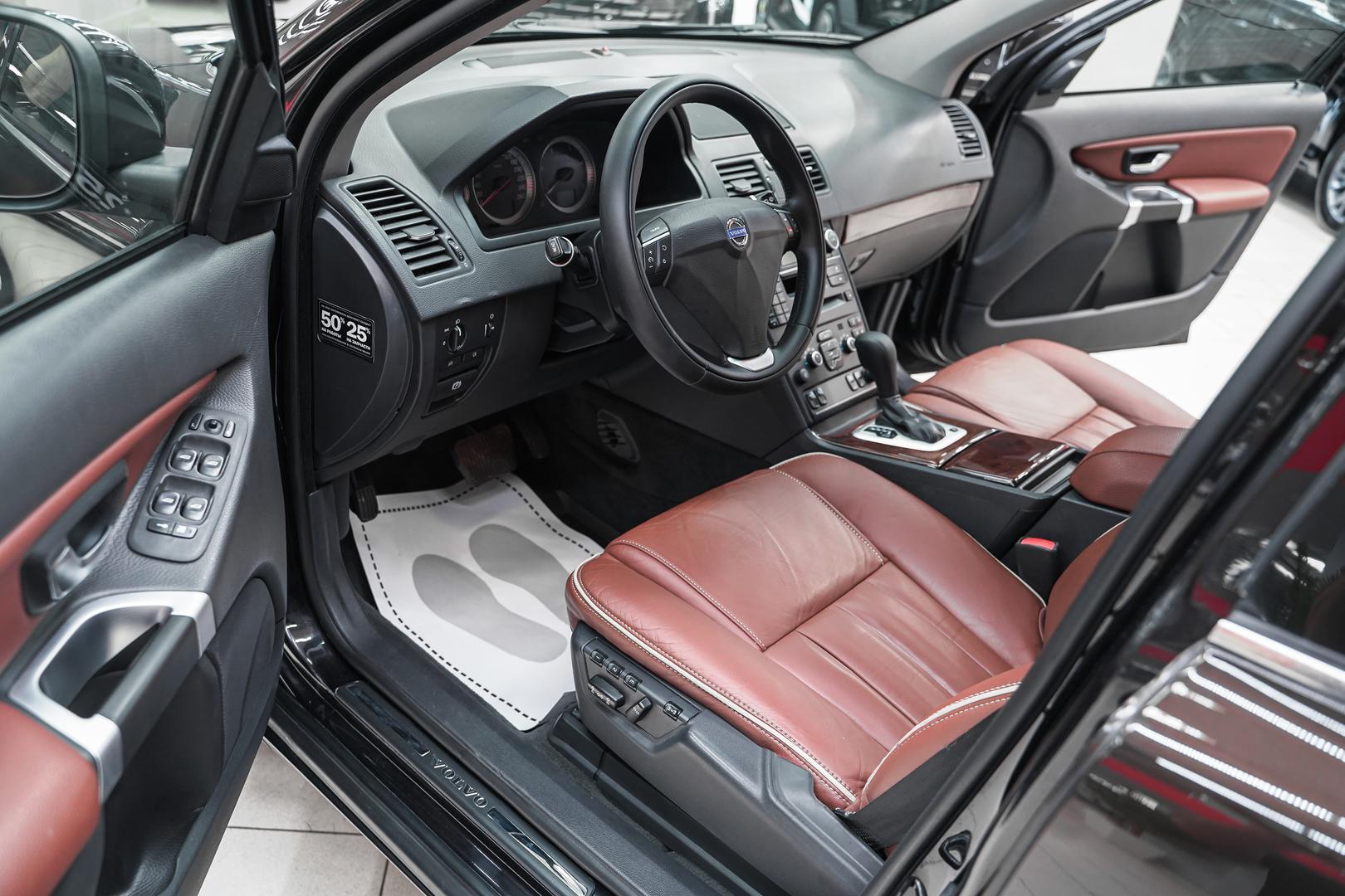 Volvo XC90 2013, черный, ДЦ Орехово
