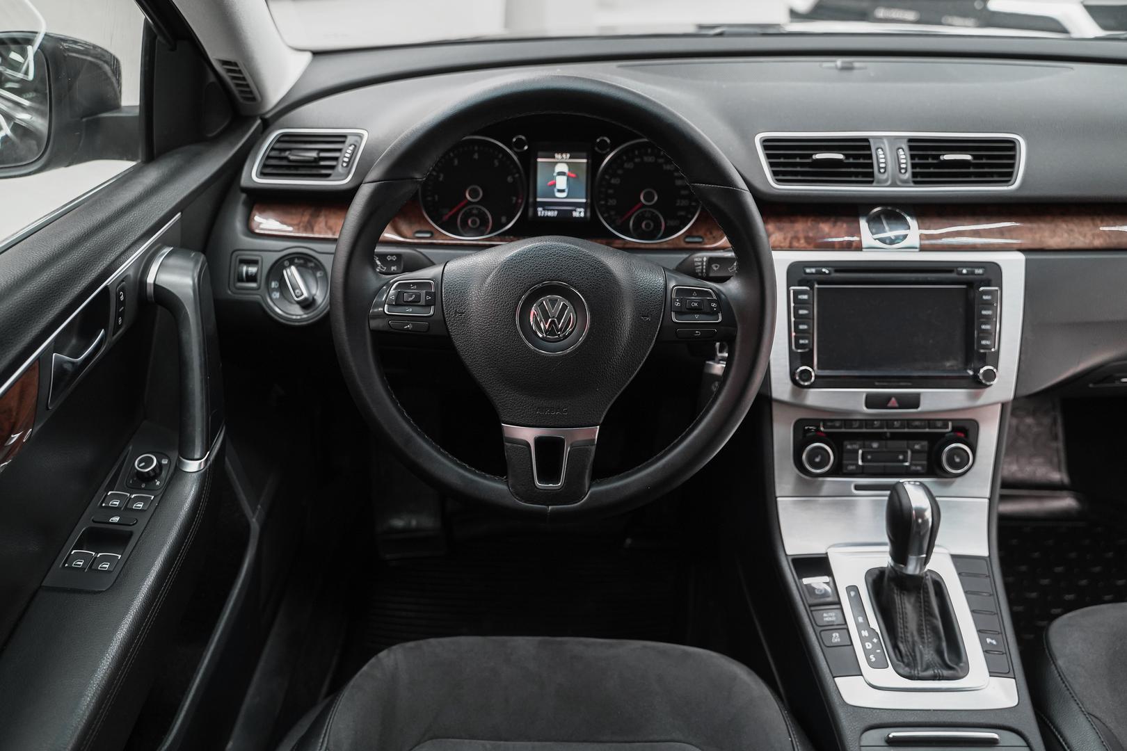 Volkswagen Passat 2011, черный, ДЦ Орехово