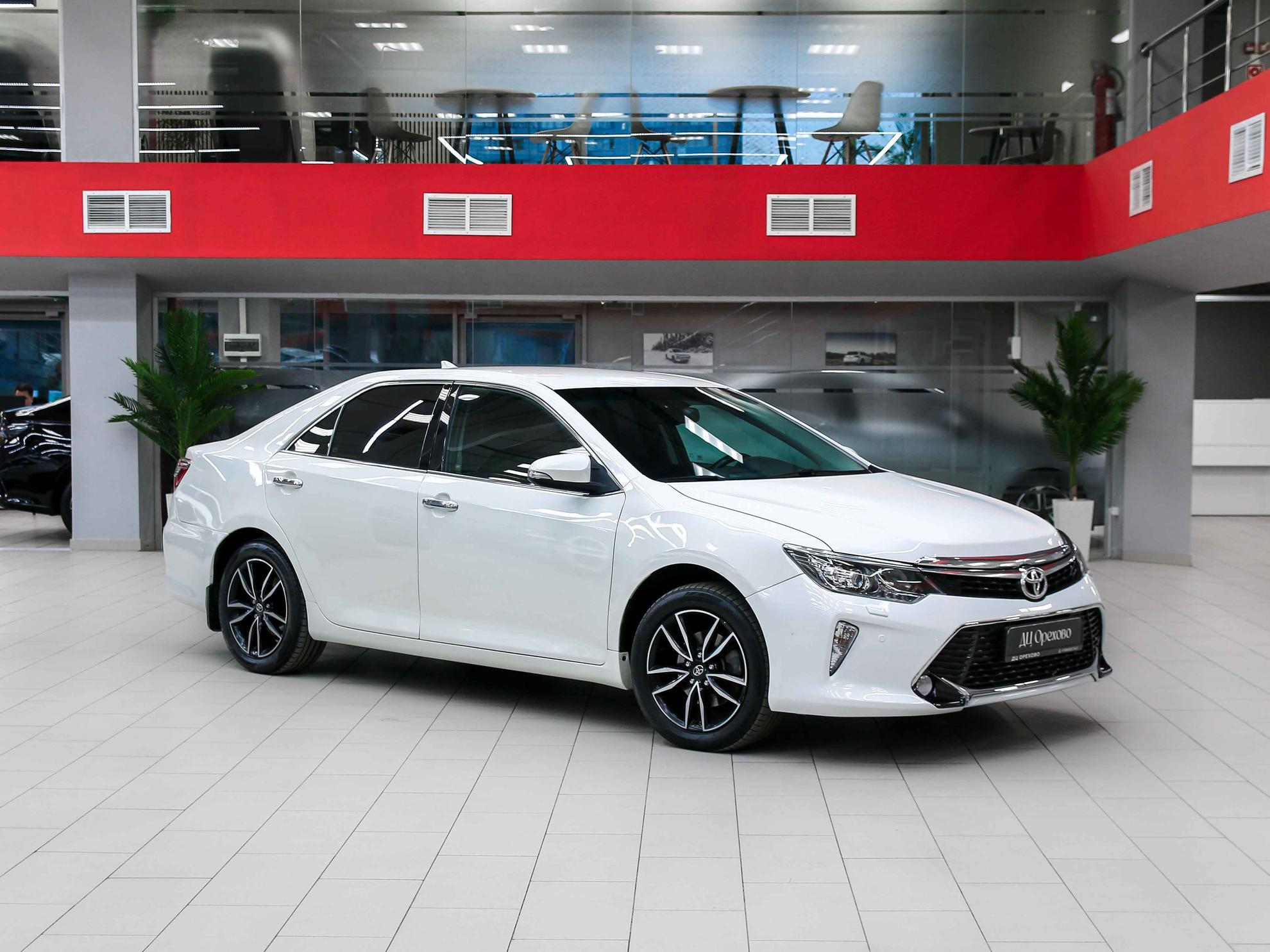 Toyota Camry 2017, белый, ДЦ Орехово