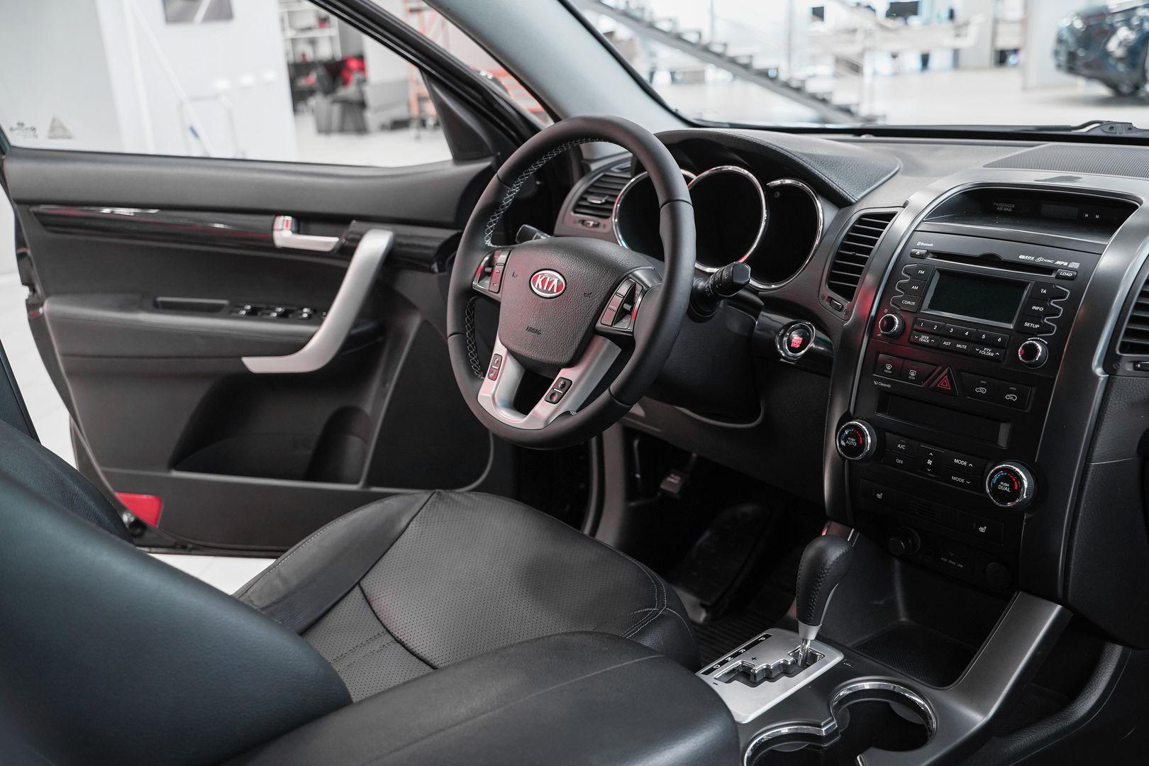 Kia Sorento 2012, черный, ДЦ Орехово