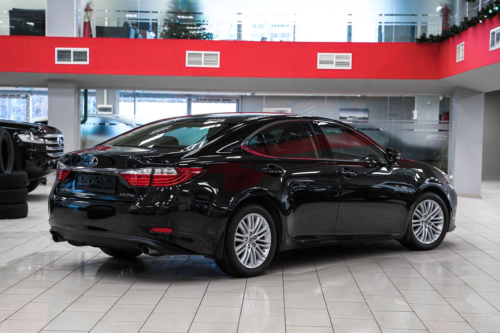 Lexus ES 2014, черный, ДЦ Орехово