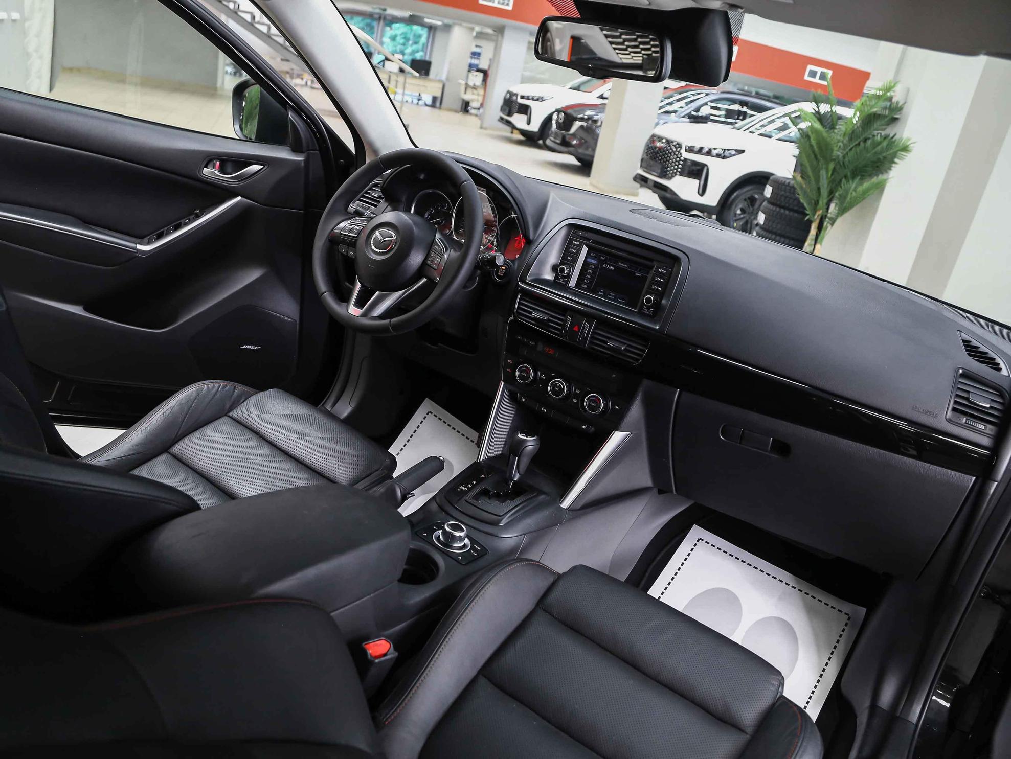 Mazda CX-5 2012, черный, ДЦ Орехово