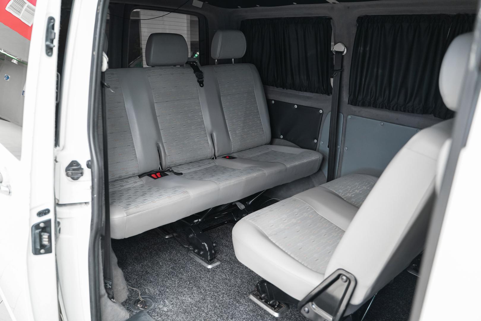 Volkswagen Transporter 2010, белый, ДЦ Орехово