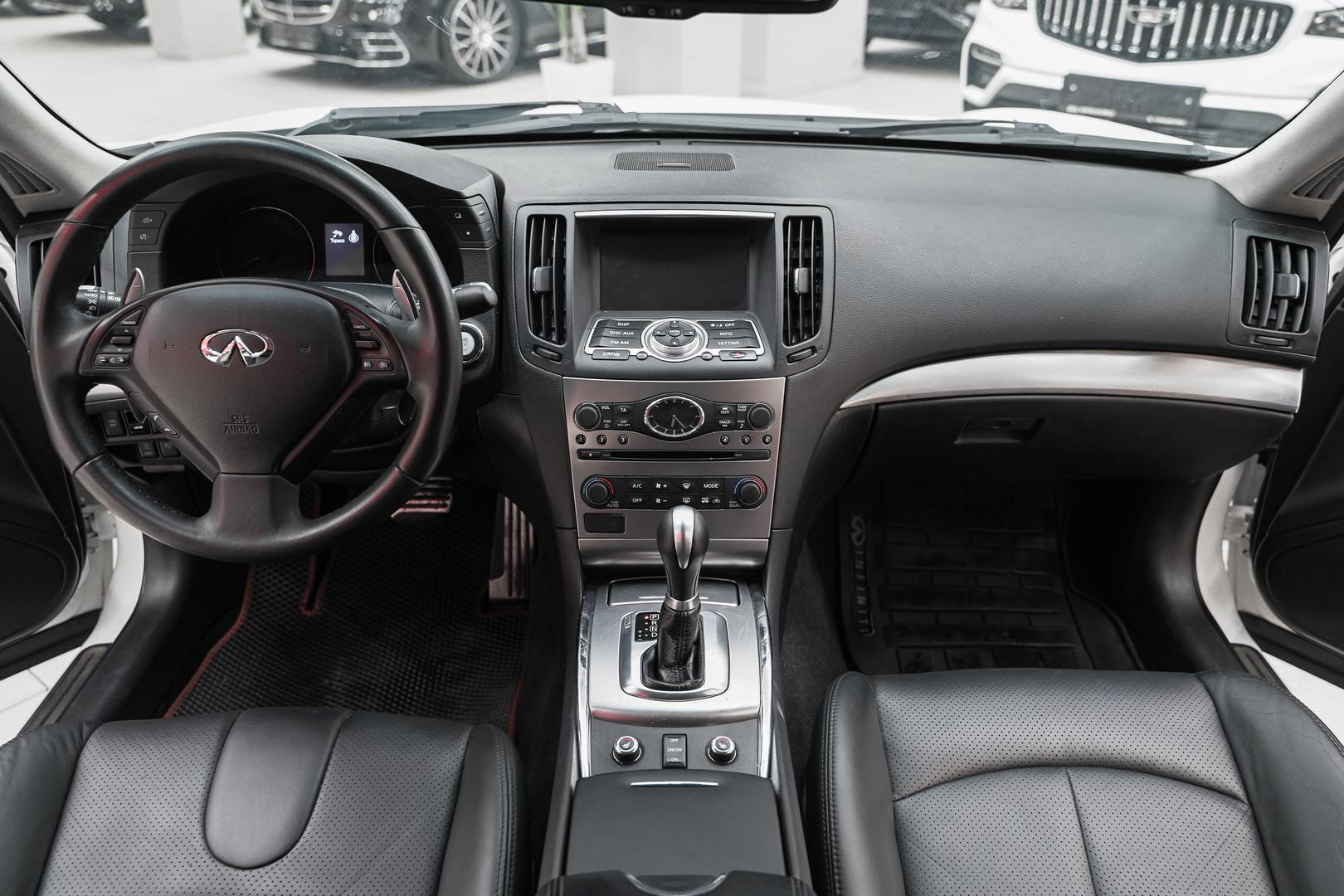 Infiniti G 2012, белый, ДЦ Орехово