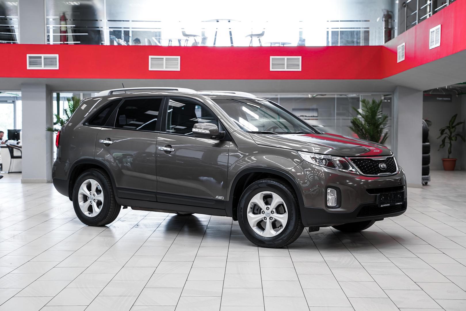 Kia Sorento 2015, бежевый, ДЦ Орехово