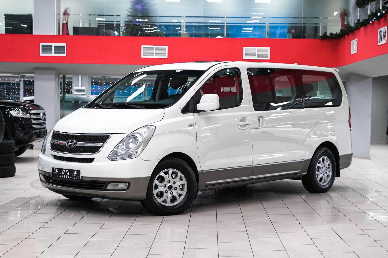 Hyundai Grand Starex 2010, белый, ДЦ Орехово