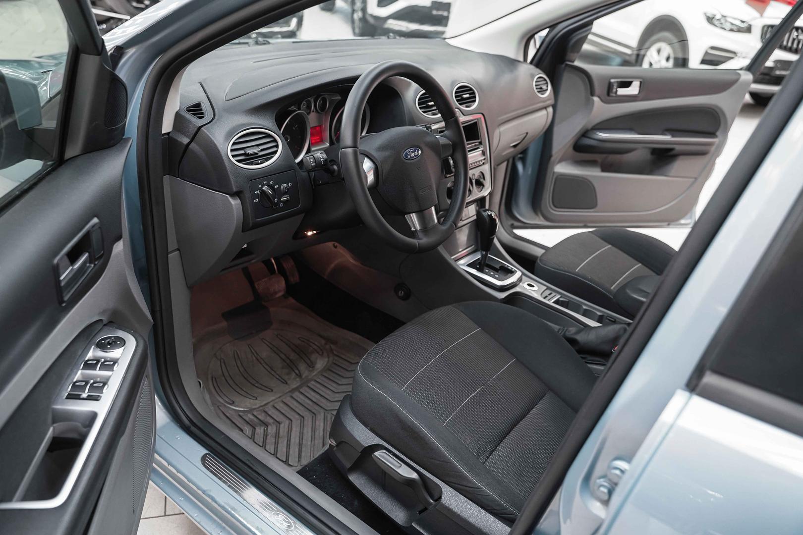 Ford Focus 2010, голубой, ДЦ Орехово