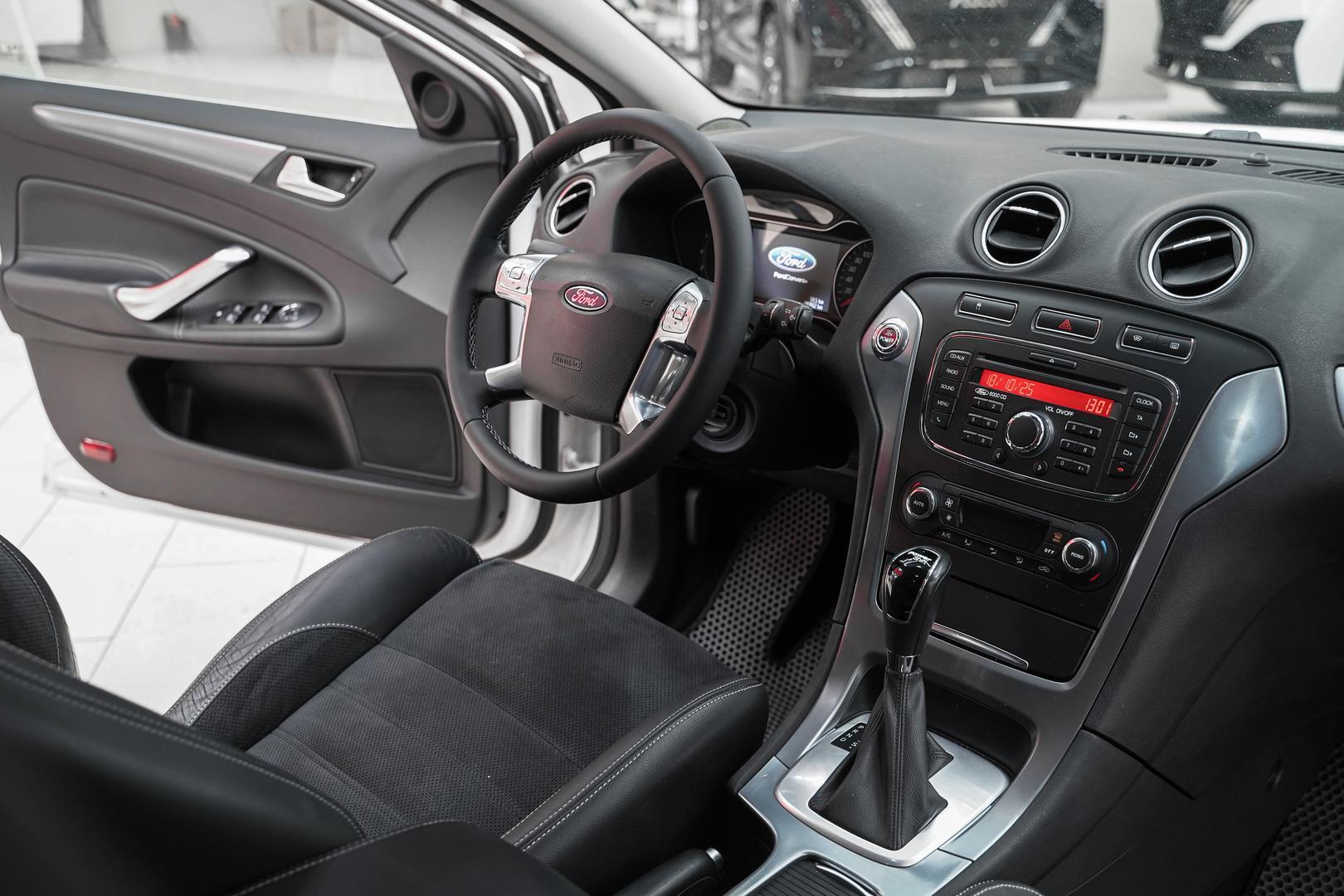 Ford Mondeo 2011, белый, ДЦ Орехово