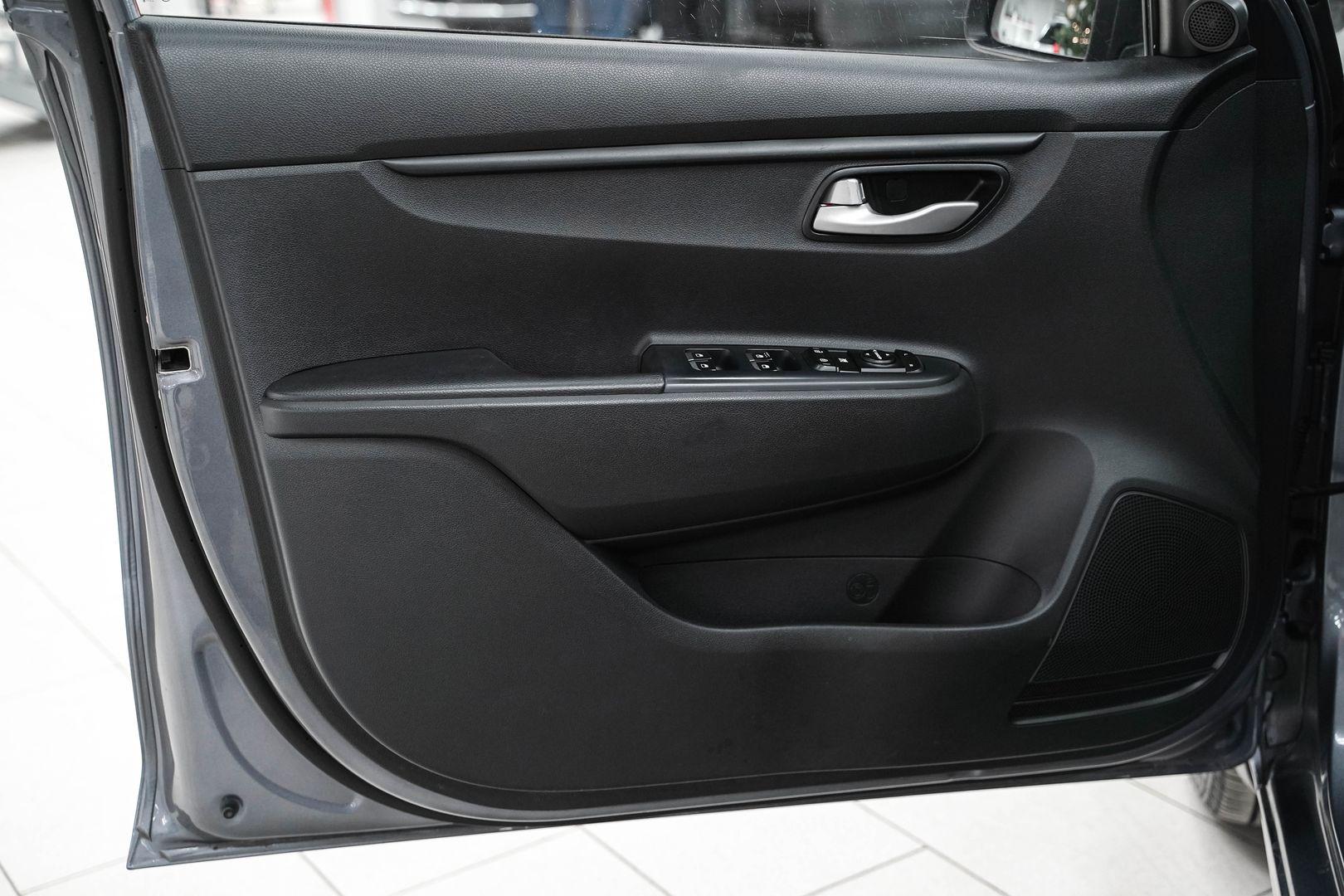 Kia Rio 2018, серый, ДЦ Орехово