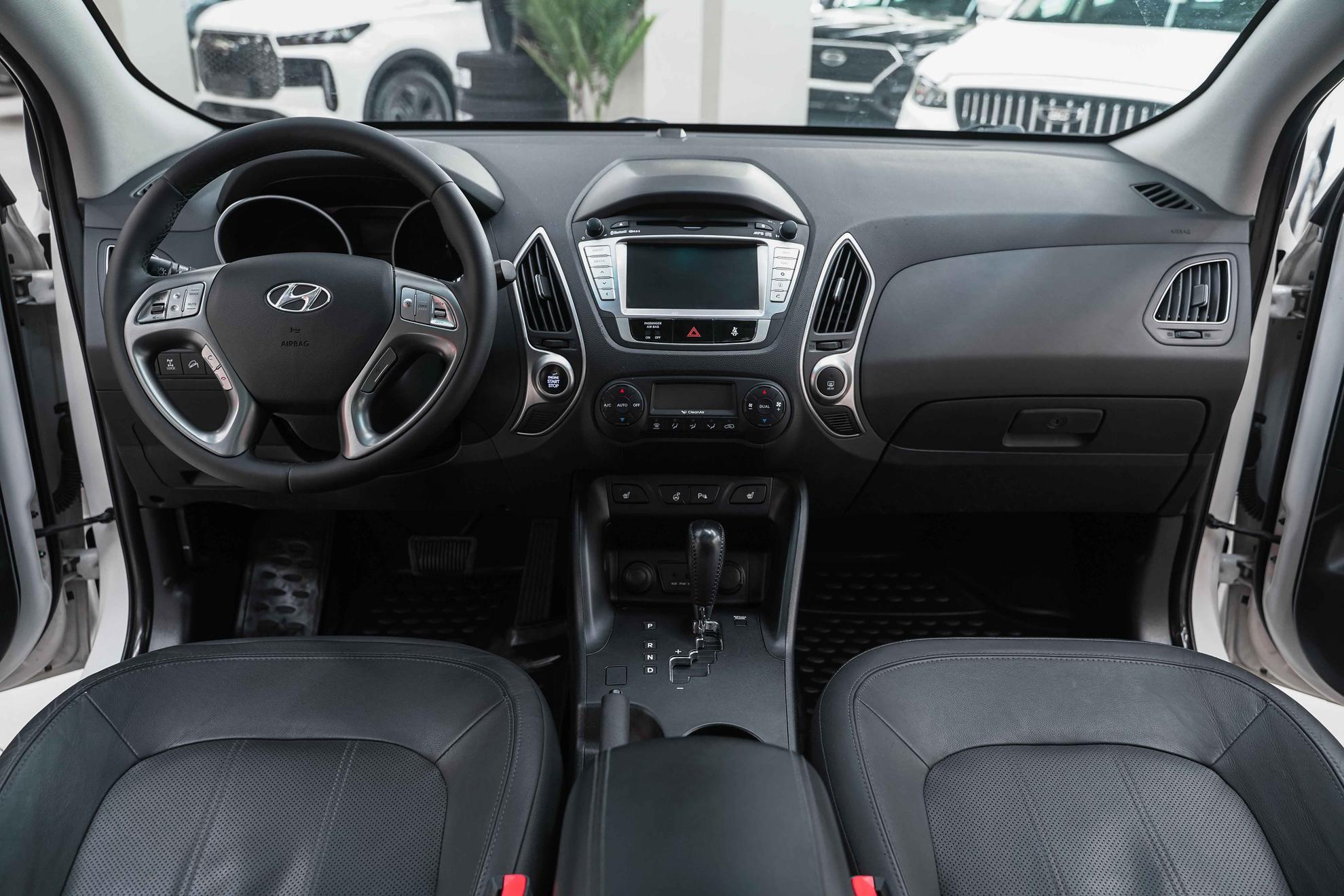 Hyundai ix35 2012, белый, ДЦ Орехово