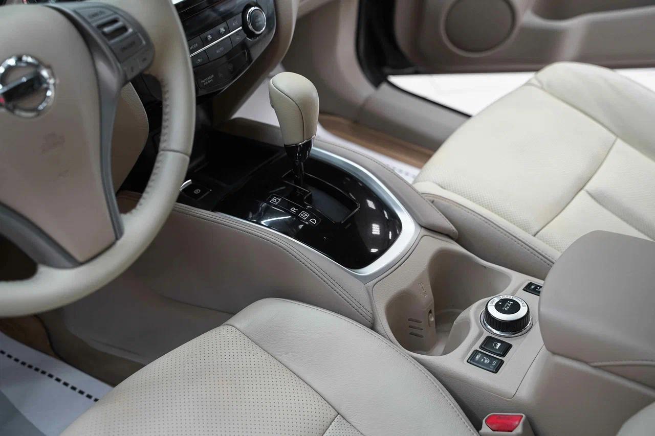 Nissan X-Trail 2016, серый, ДЦ Орехово