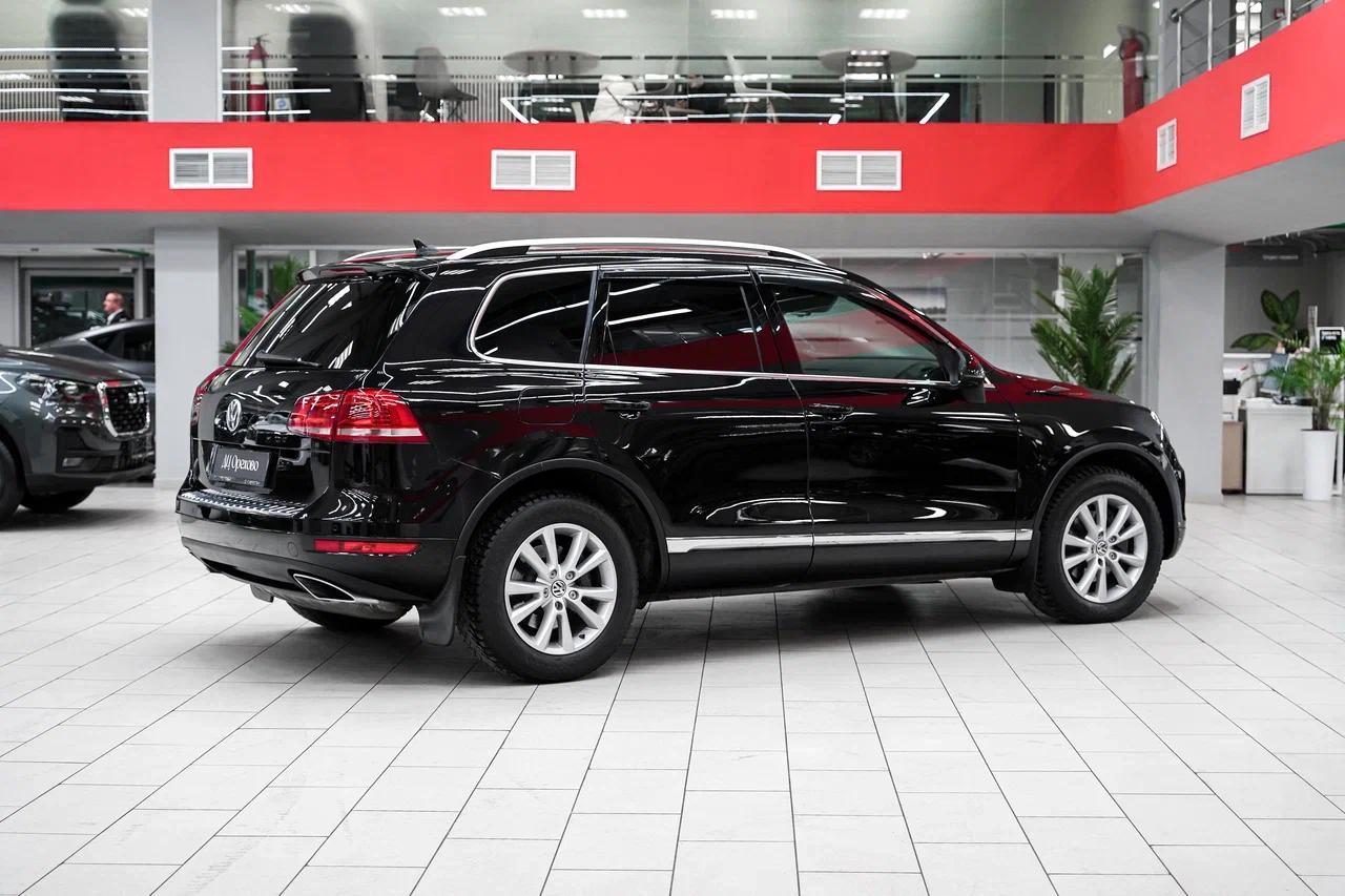 Volkswagen Touareg 2013, черный, ДЦ Орехово