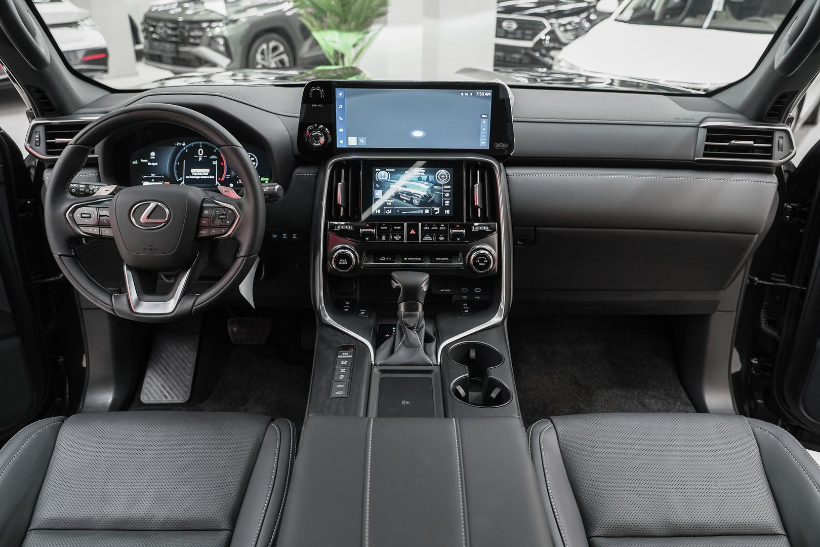 Lexus LX 2025, черный, ДЦ Орехово