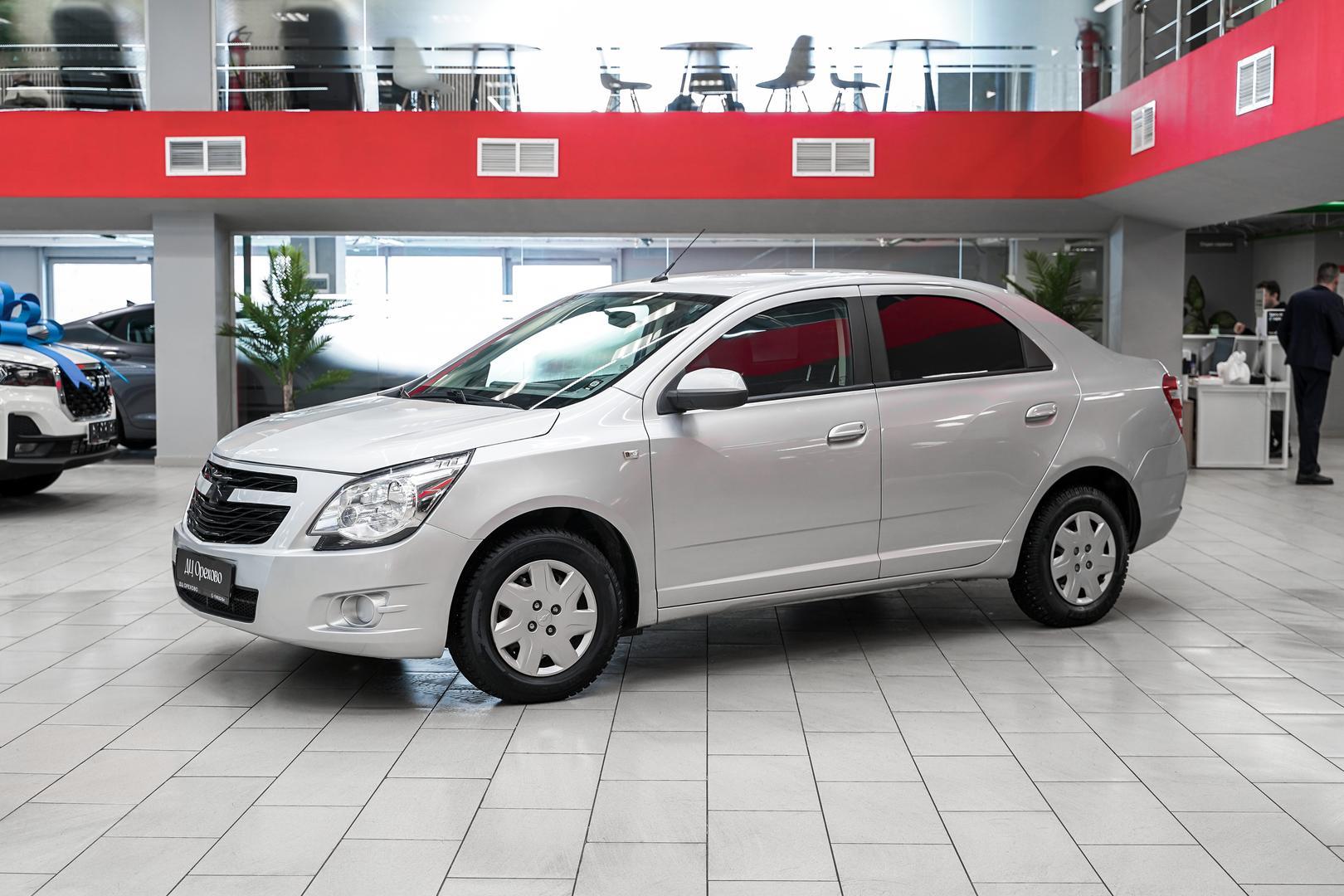 Chevrolet Cobalt 2013, серебряный, ДЦ Орехово
