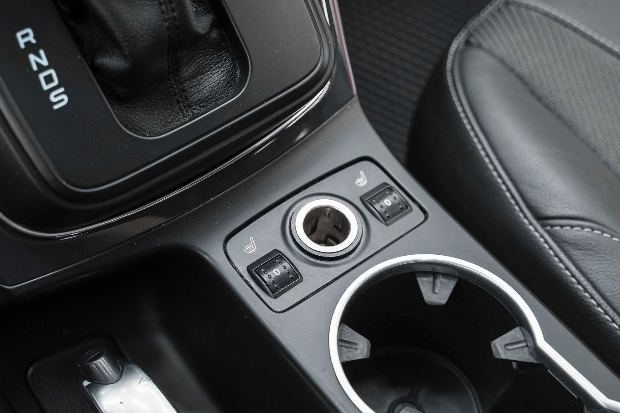 Ford Kuga 2014, черный, ДЦ Орехово