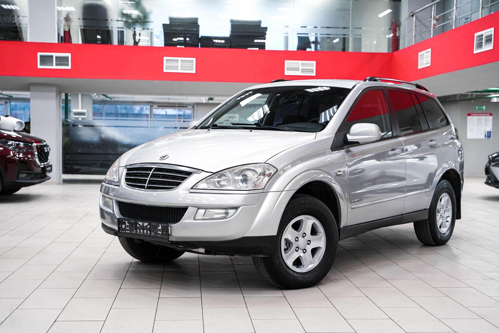 SsangYong Kyron 2013, серебряный, ДЦ Орехово