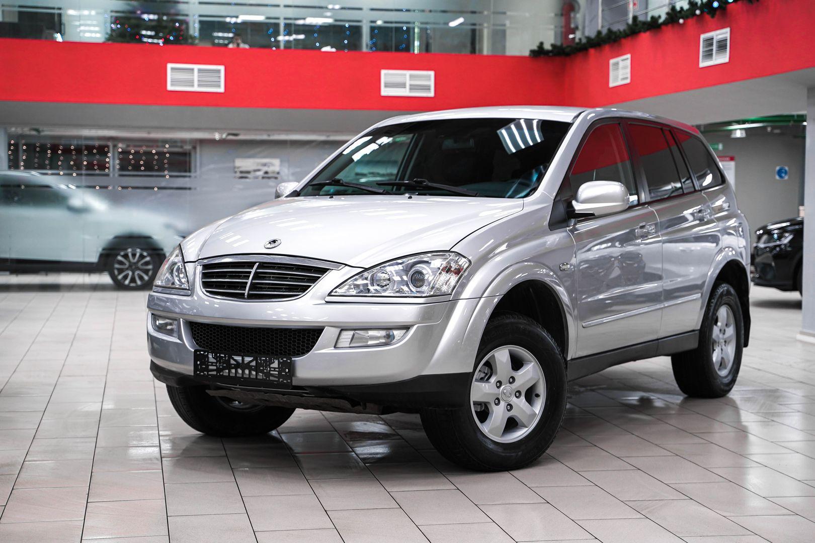SsangYong Kyron 2013, серебряный, ДЦ Орехово