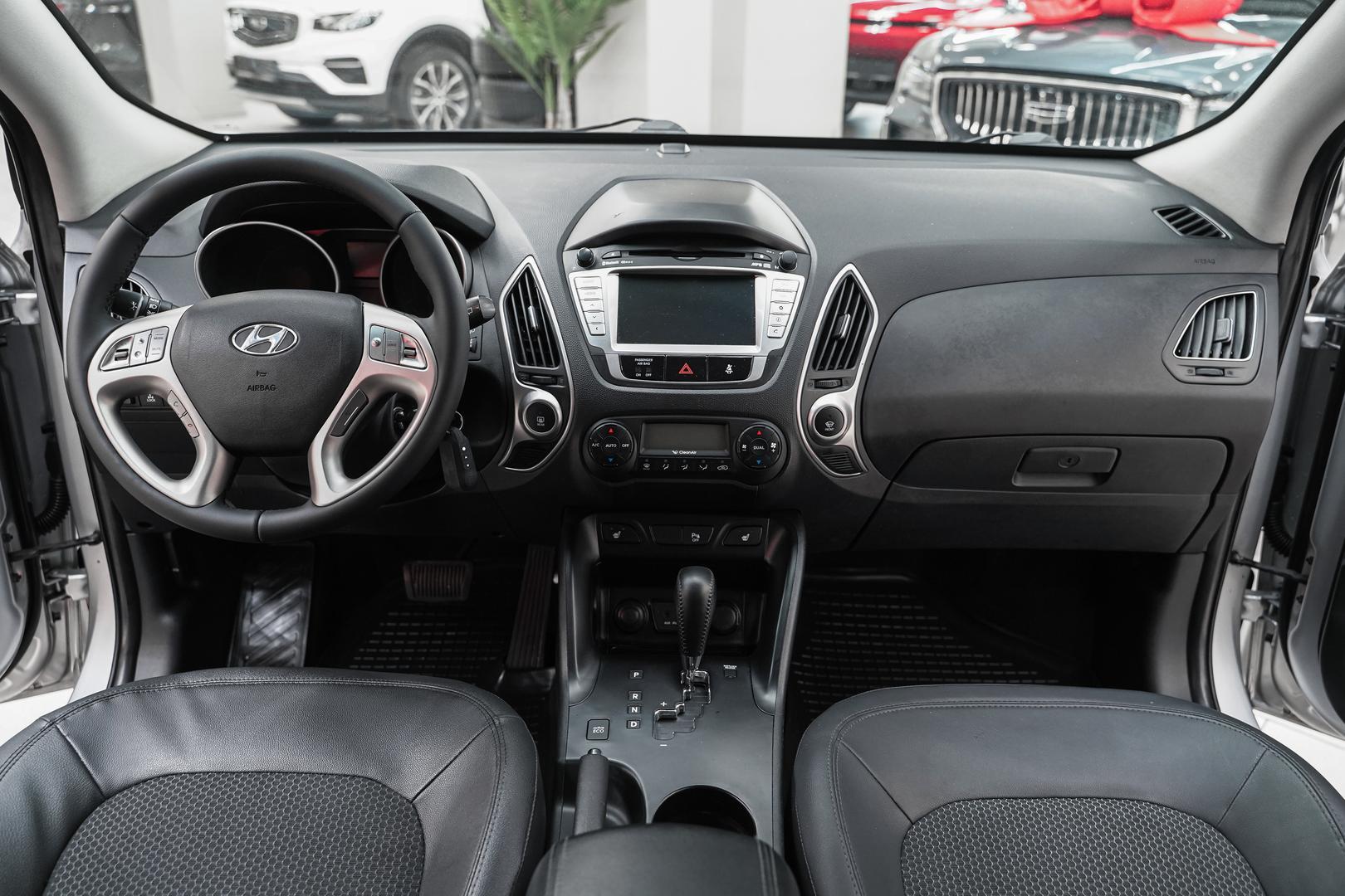 Hyundai ix35 2012, серебряный, ДЦ Орехово