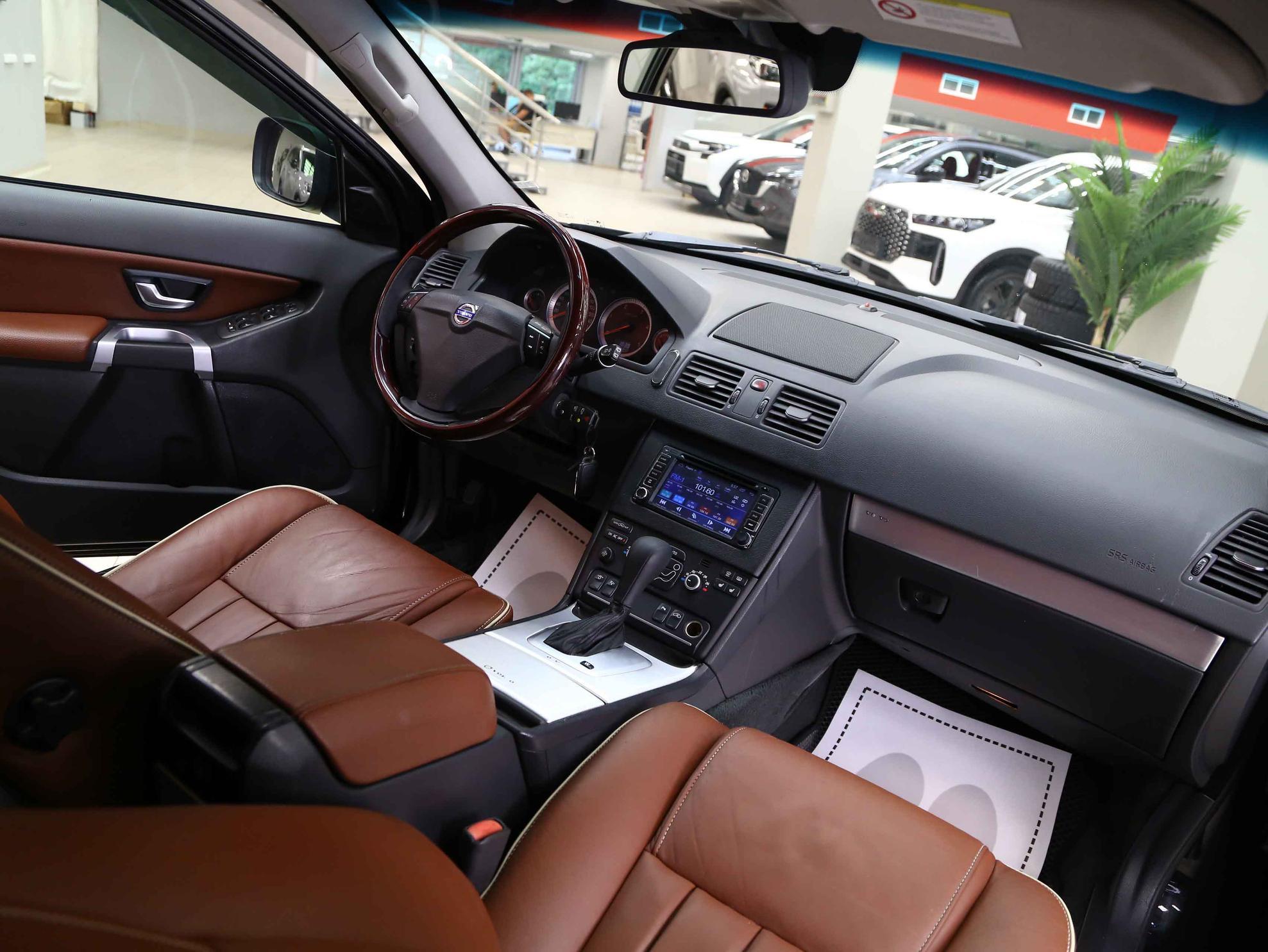 Volvo XC90 2014, черный, ДЦ Орехово