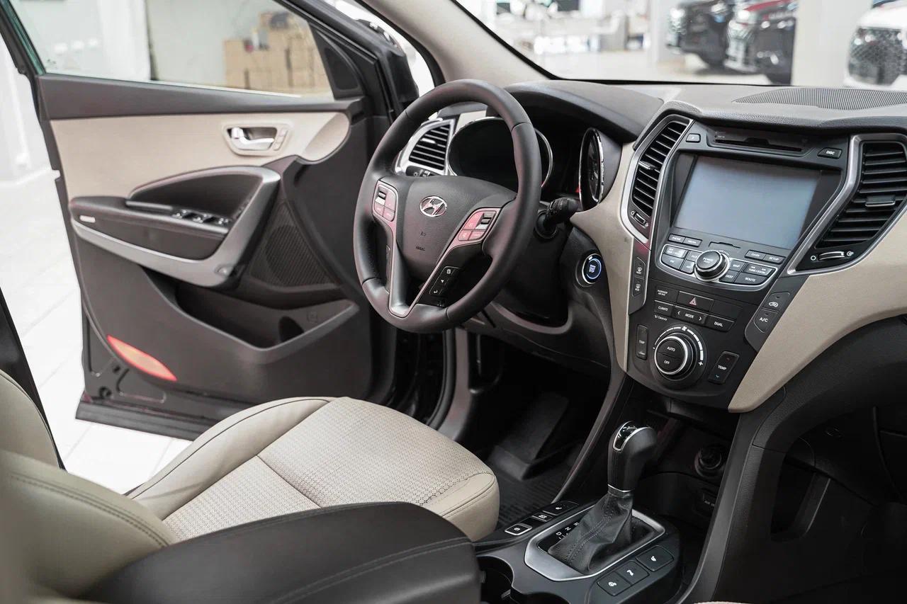 Hyundai Santa Fe 2012, черный, ДЦ Орехово