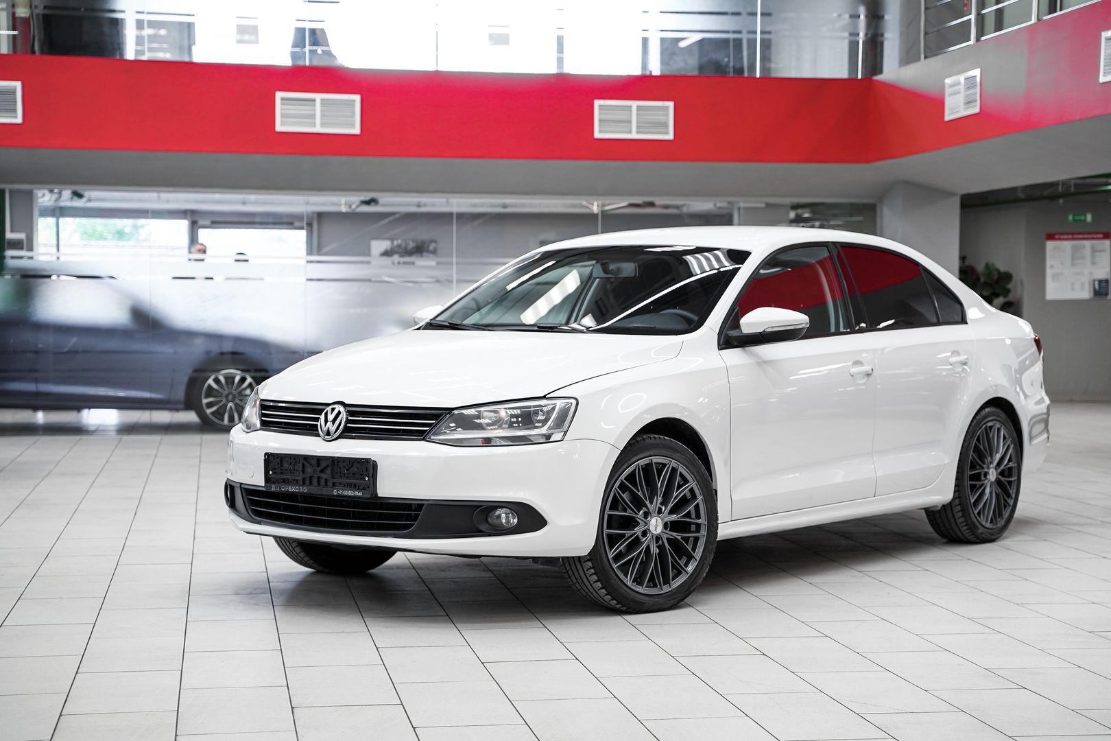 Volkswagen Jetta 2013, белый, ДЦ Орехово