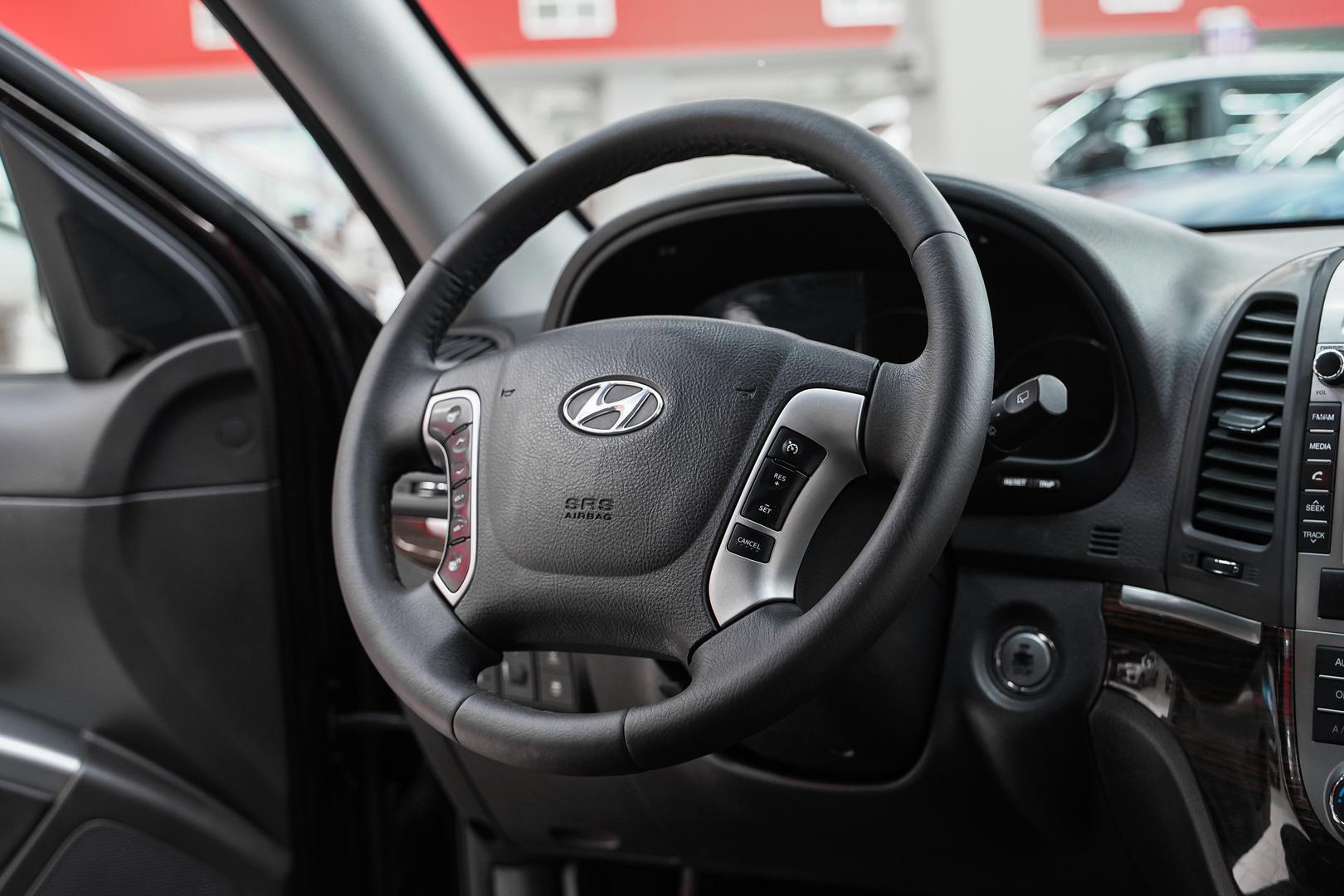 Hyundai Santa Fe 2011, пурпурный, ДЦ Орехово