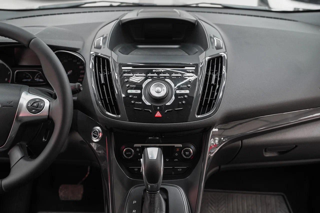 Ford Kuga 2013, черный, ДЦ Орехово