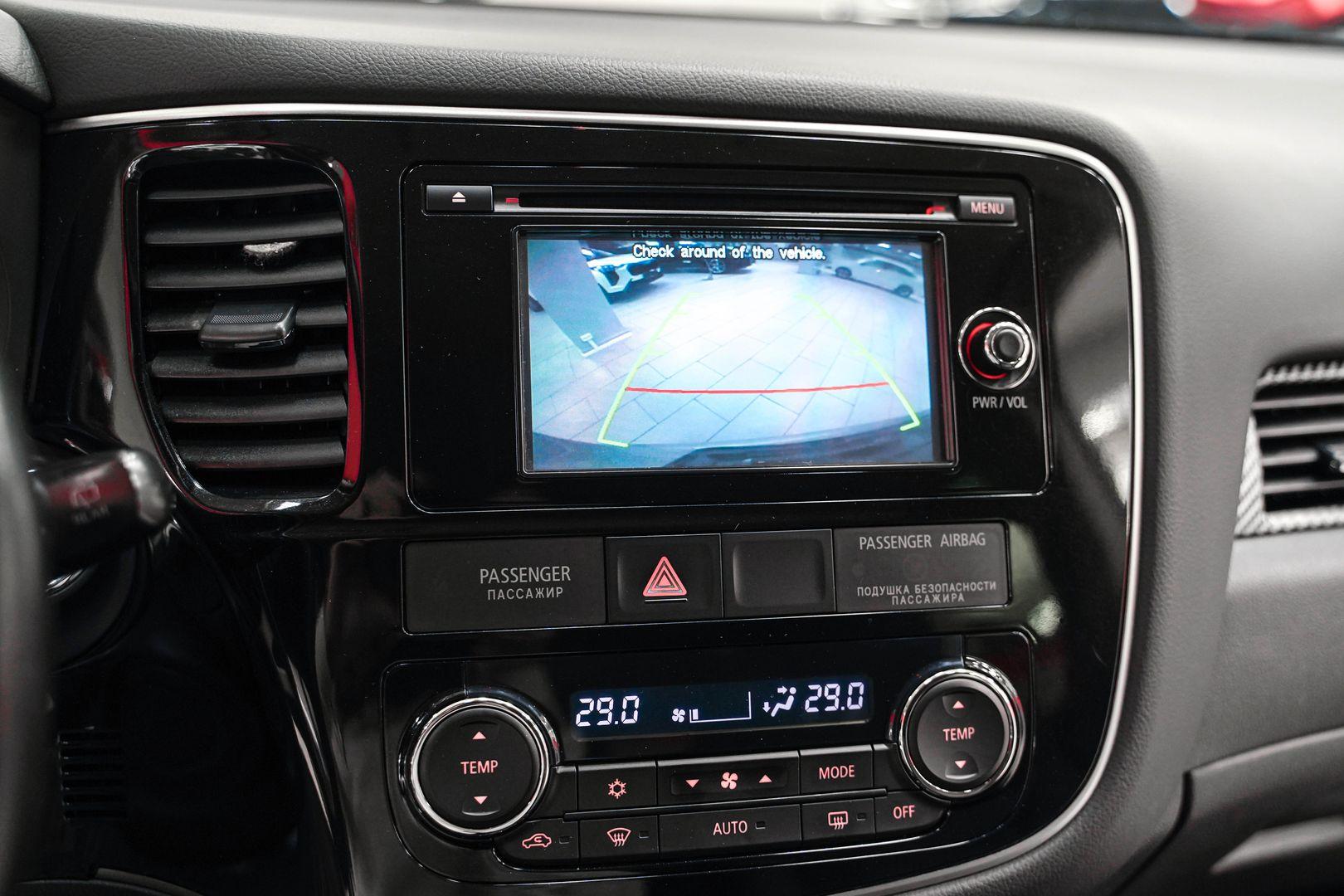 Mitsubishi Outlander 2012, серебряный, ДЦ Орехово