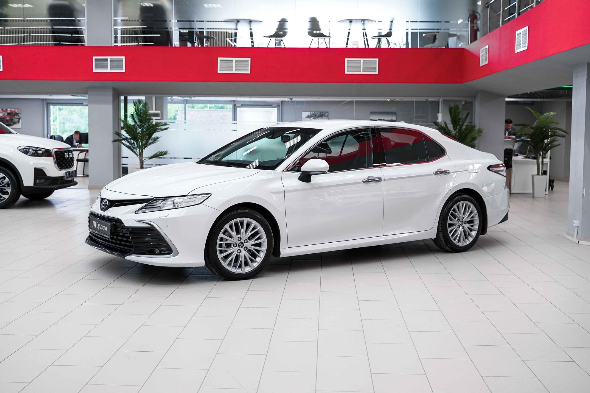 Toyota Camry 2019, черный, ДЦ Орехово