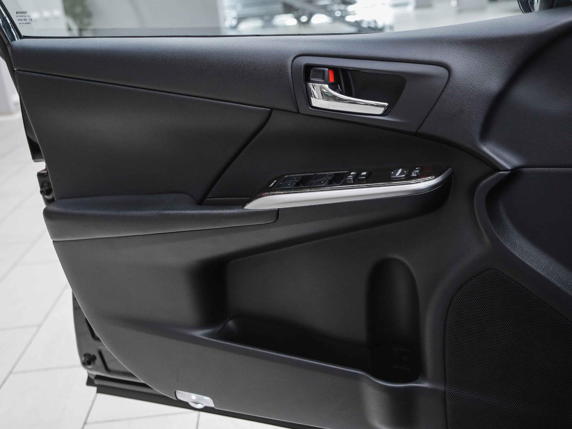Toyota Camry 2017, черный, ДЦ Орехово