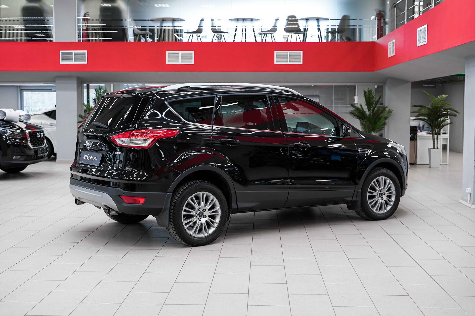 Ford Kuga 2014, черный, ДЦ Орехово