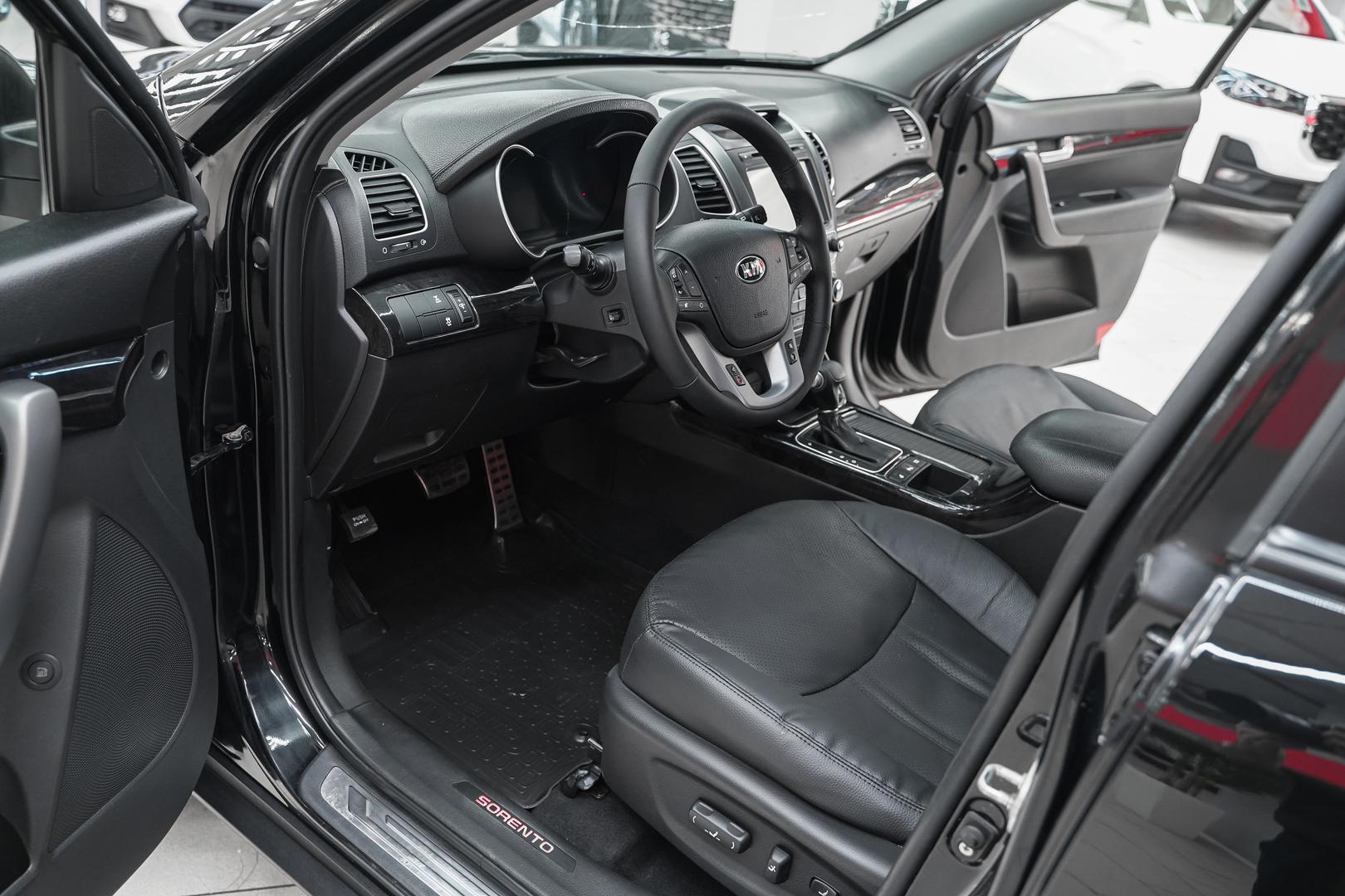 Kia Sorento 2013, черный, ДЦ Орехово