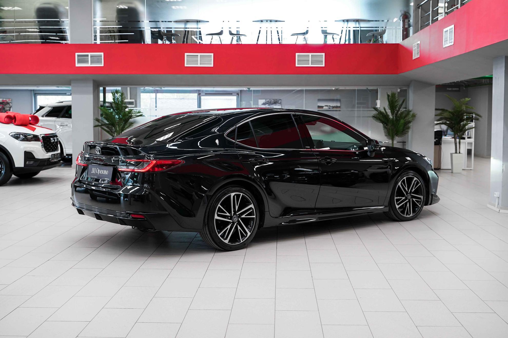 Toyota Camry 2024, черный, ДЦ Орехово