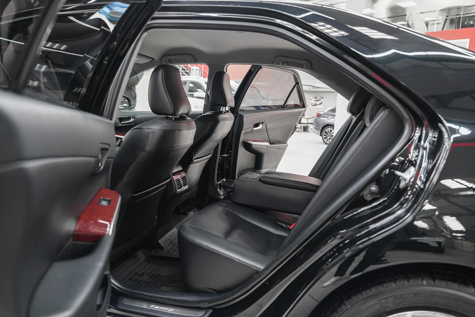 Toyota Camry 2013, черный, ДЦ Орехово