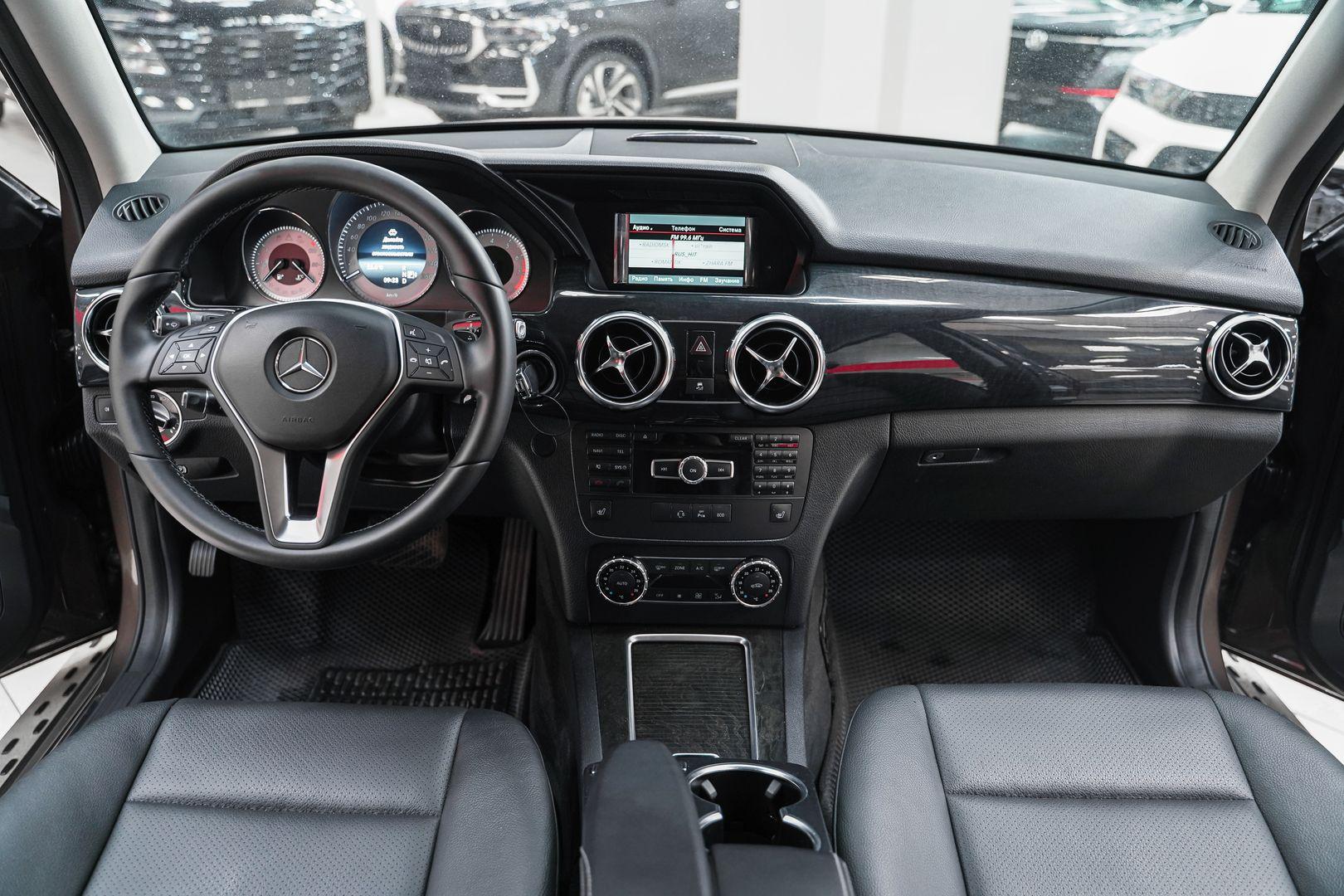 Mercedes-Benz GLK-Класс 2013, коричневый, ДЦ Орехово
