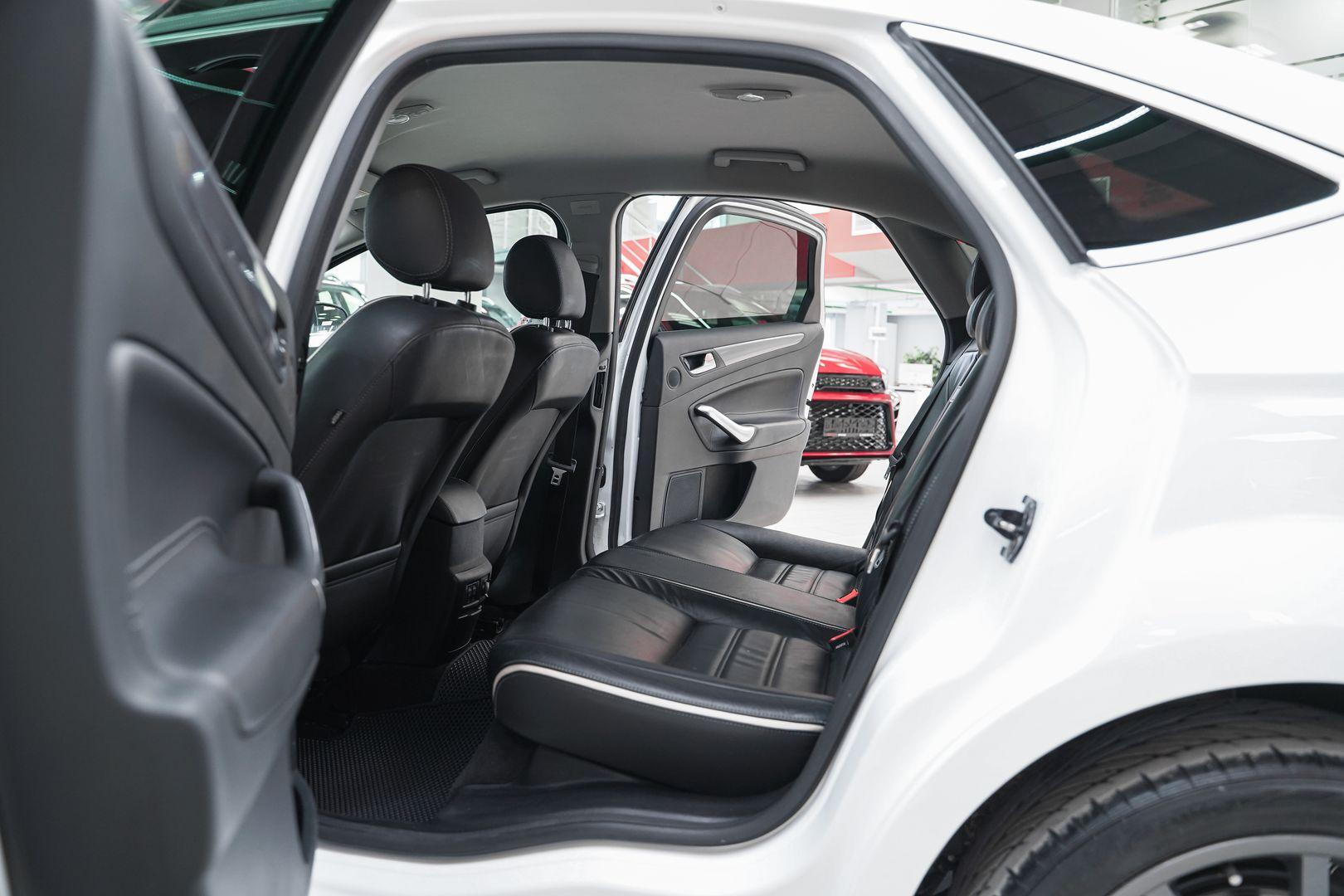 Ford Mondeo 2012, белый, ДЦ Орехово