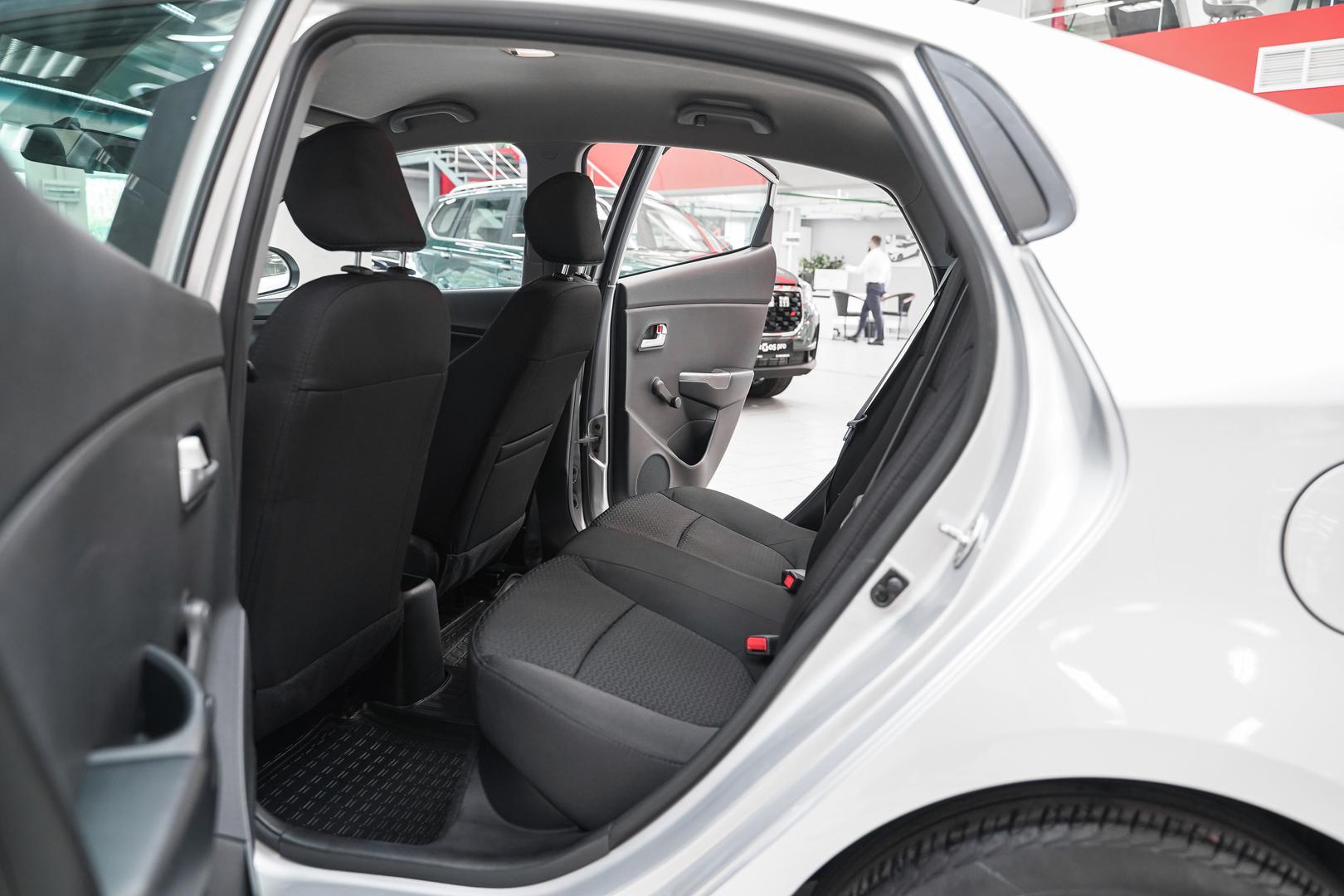 Kia Rio 2015, серебряный, ДЦ Орехово