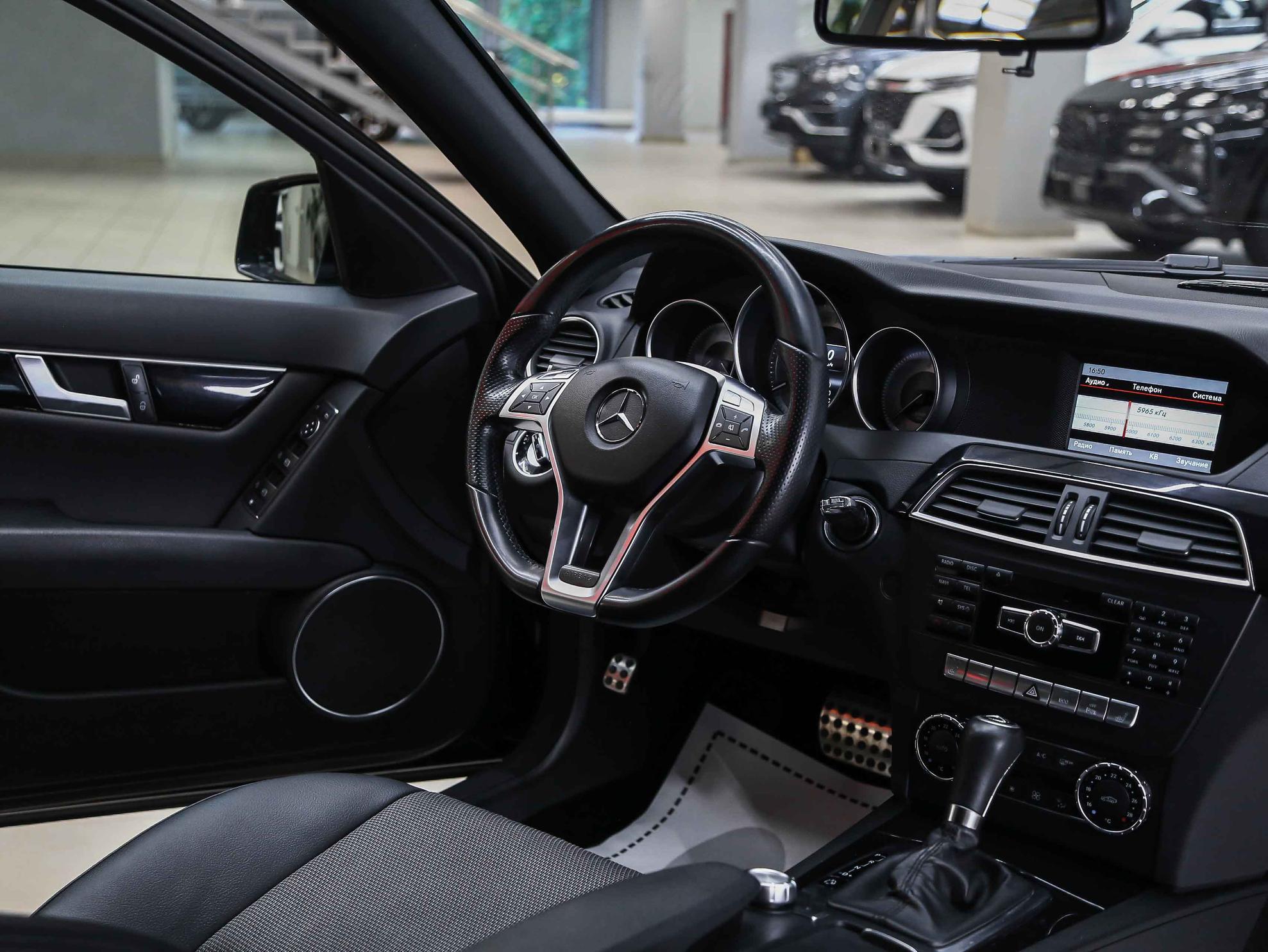 Mercedes-Benz C-Класс 2013, черный, ДЦ Орехово