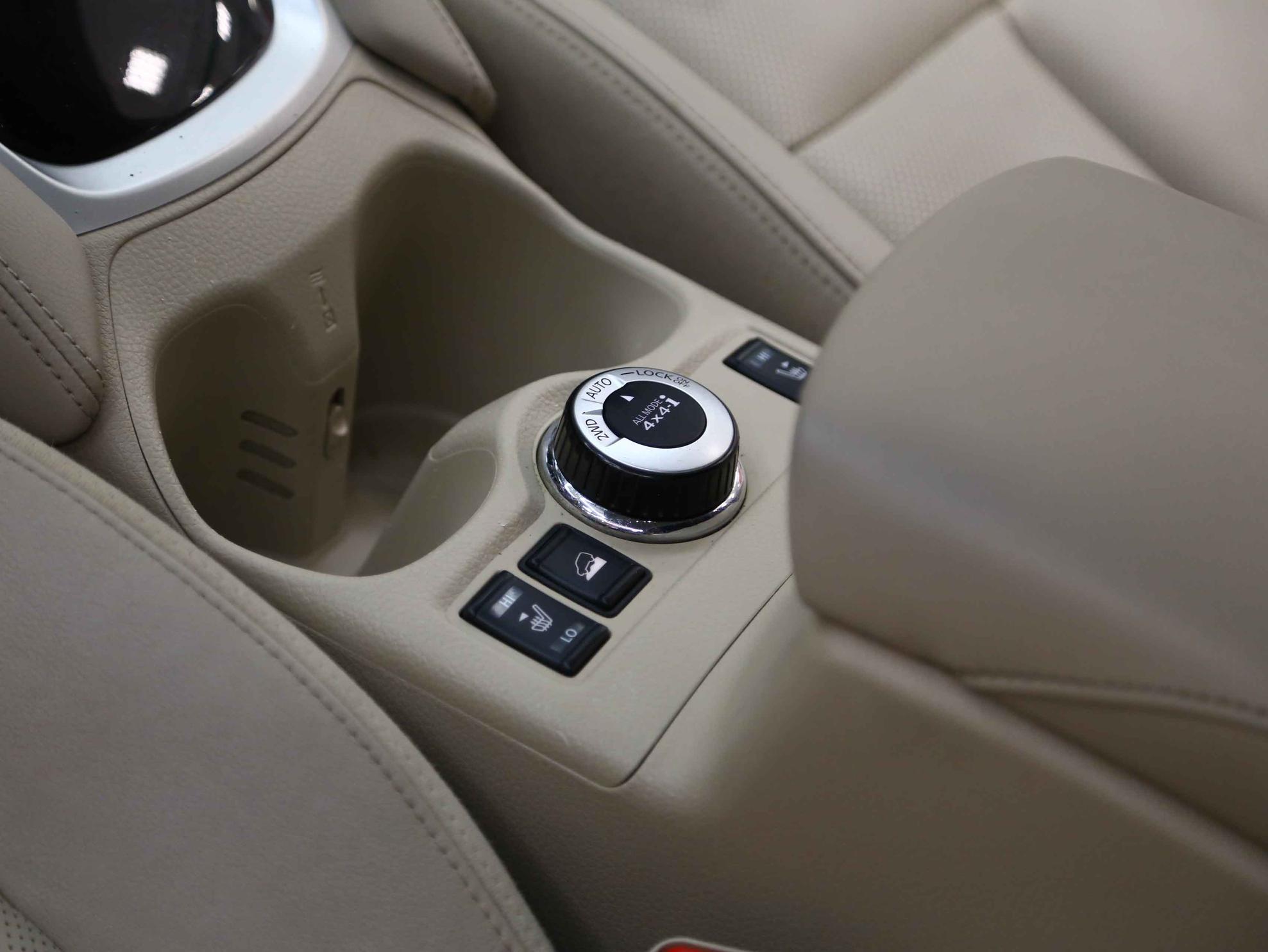 Nissan X-Trail 2016, черный, ДЦ Орехово